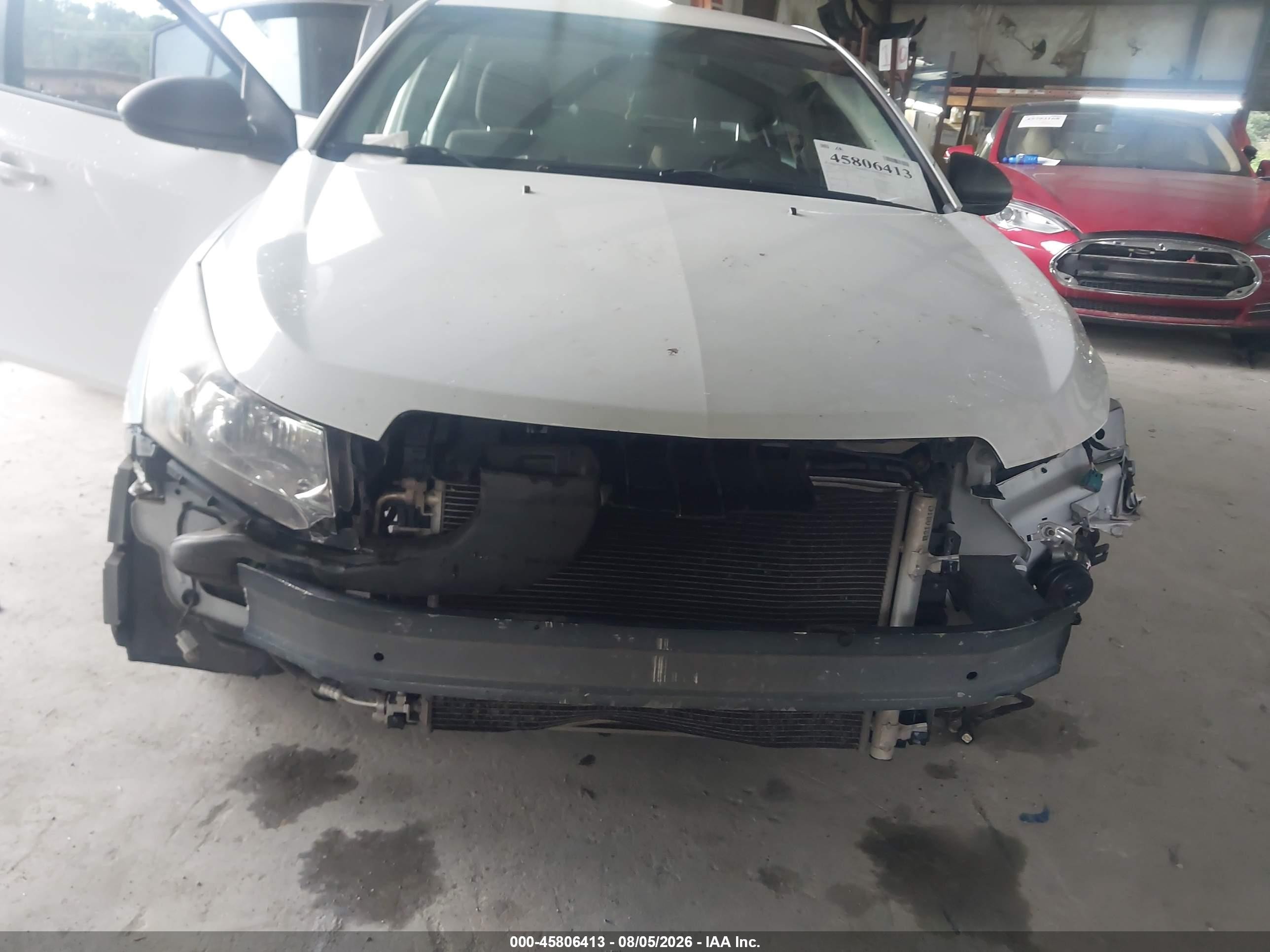 2015 Chevrolet Cruze Ls Auto White vin: 1G1PA5SH2F7132536