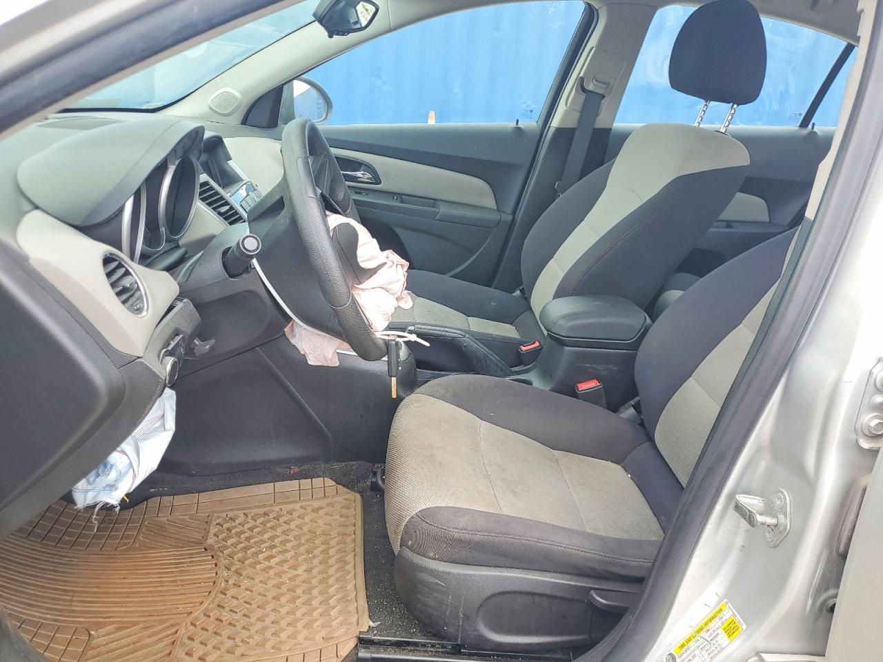 2015 Chevrolet Cruze Ls Silver vin: 1G1PA5SH2F7145576