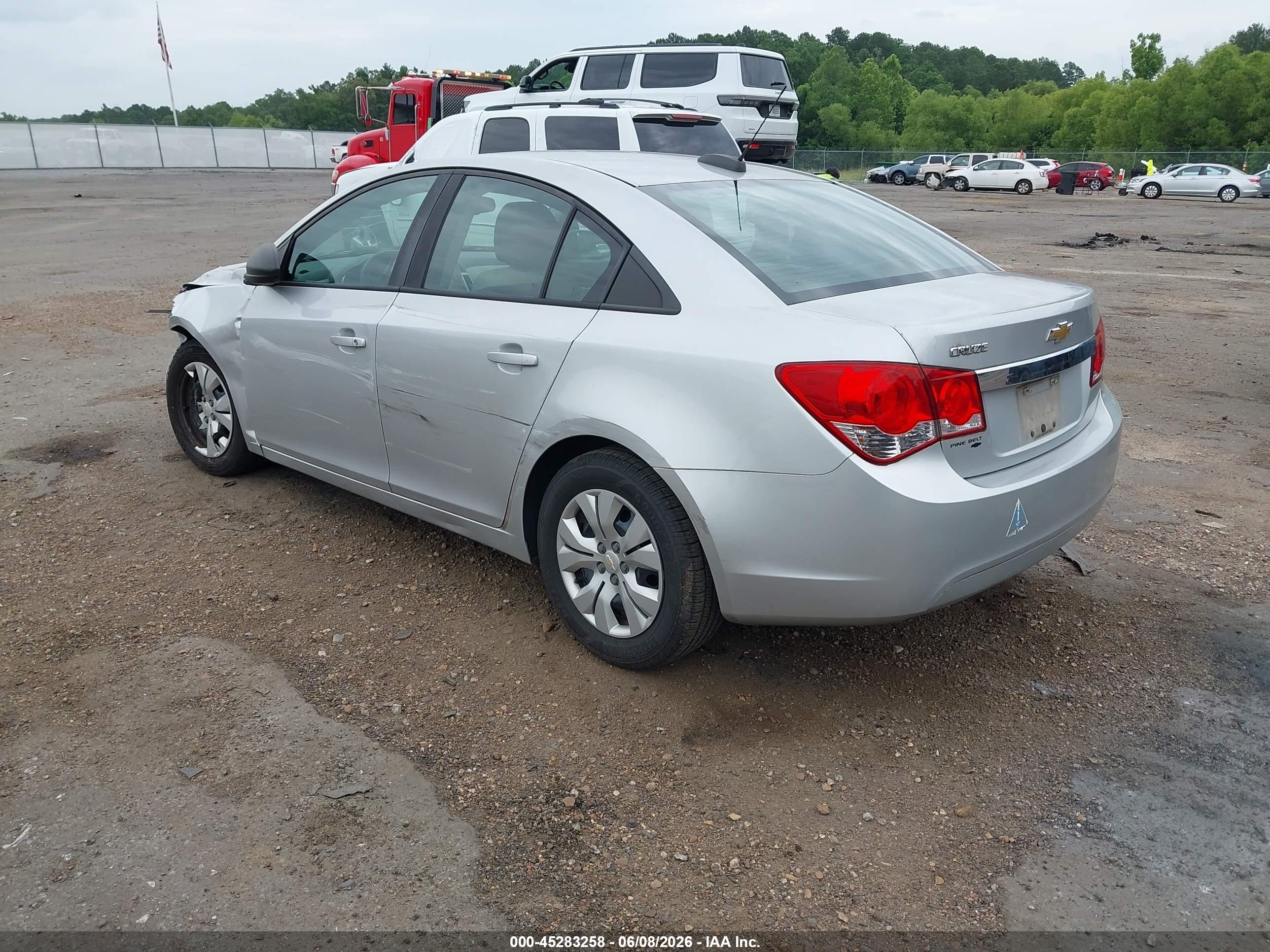 2015 Chevrolet Cruze Ls Auto Silver vin: 1G1PA5SH2F7145951