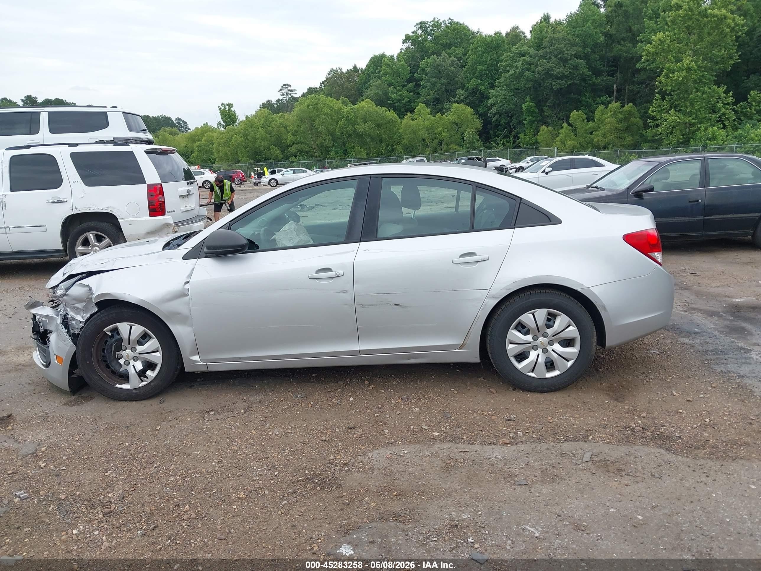 2015 Chevrolet Cruze Ls Auto Silver vin: 1G1PA5SH2F7145951