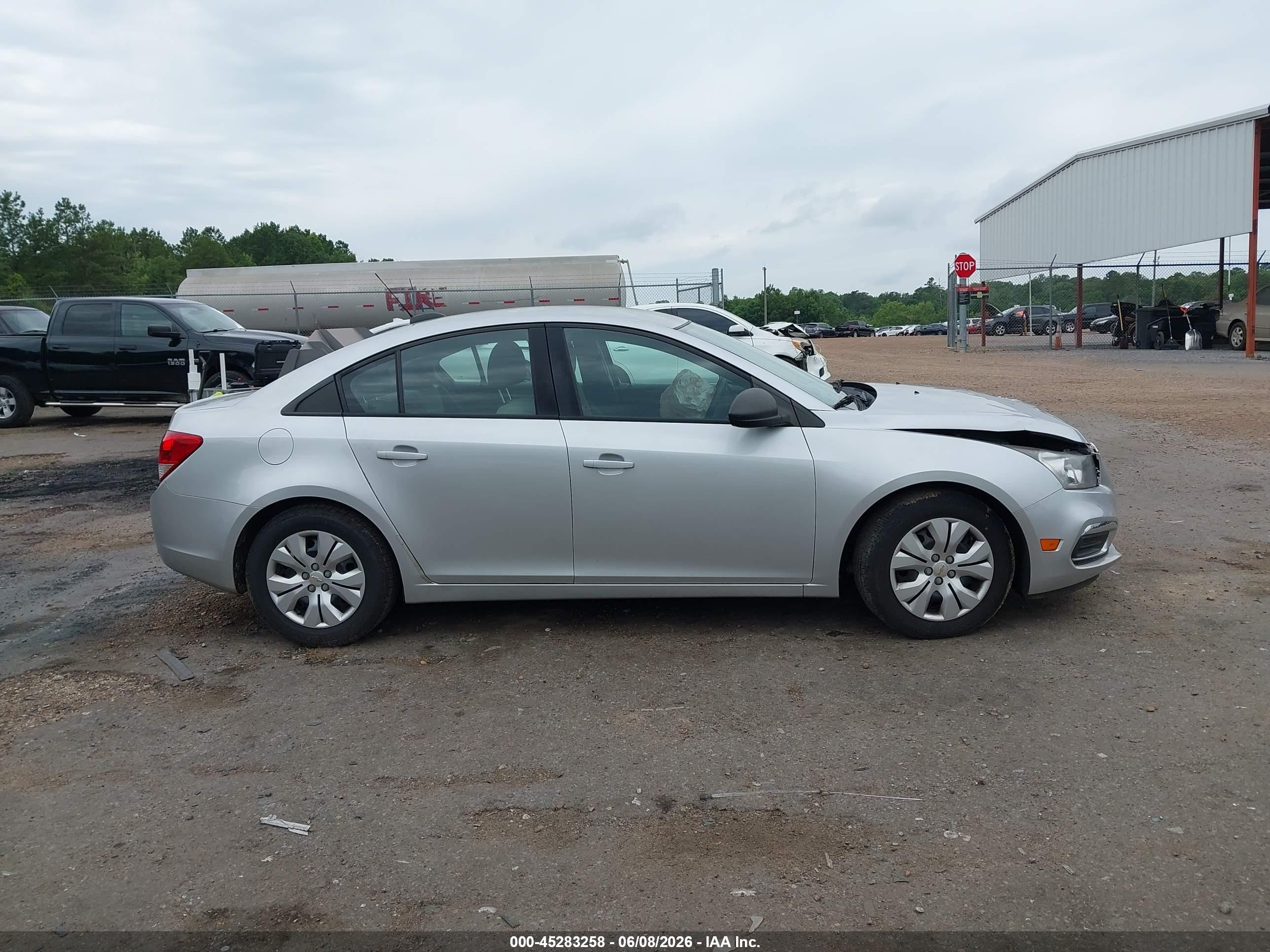 2015 Chevrolet Cruze Ls Auto Silver vin: 1G1PA5SH2F7145951