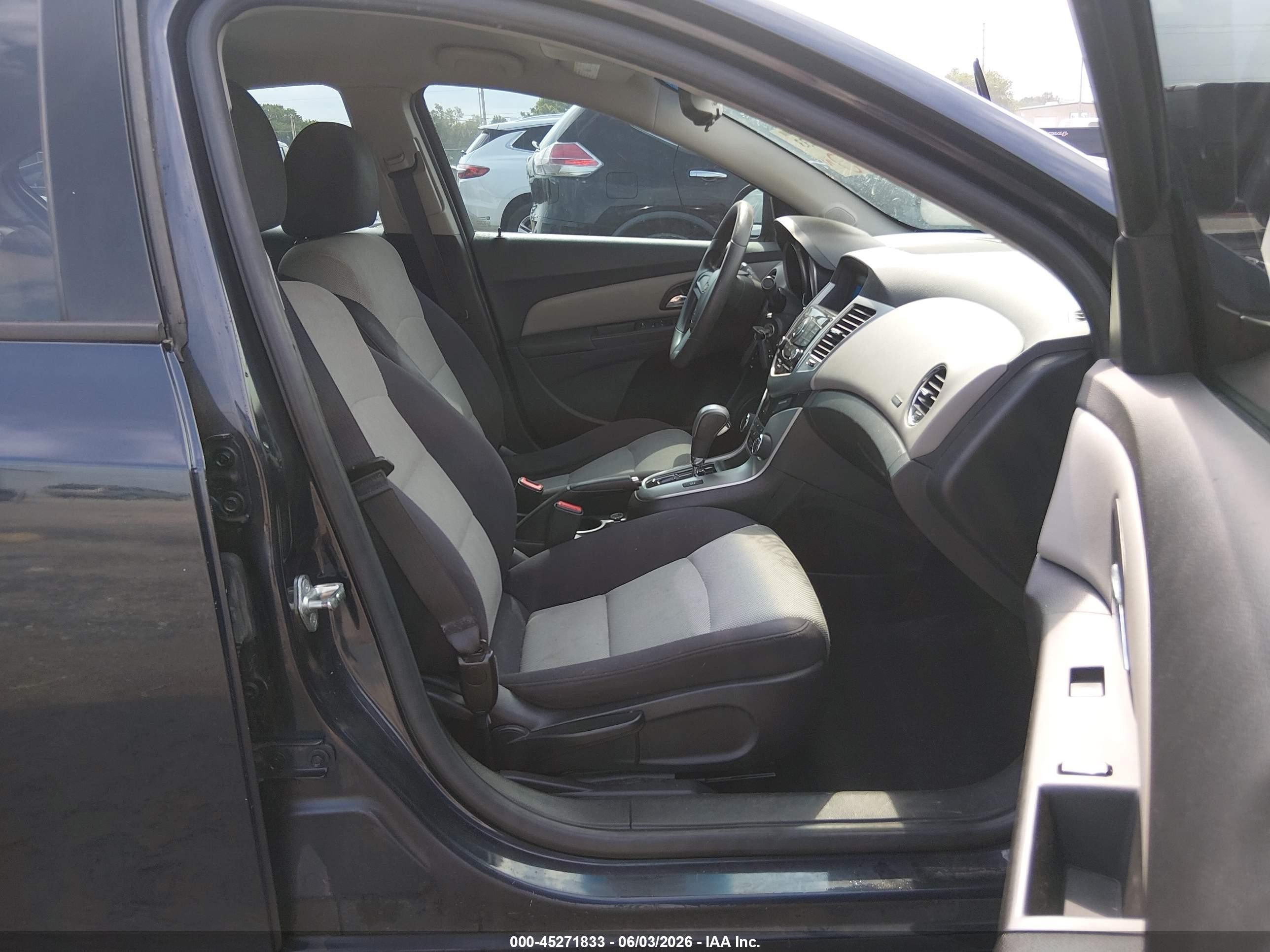 2015 Chevrolet Cruze Ls Auto Dark Blue vin: 1G1PA5SH2F7210989