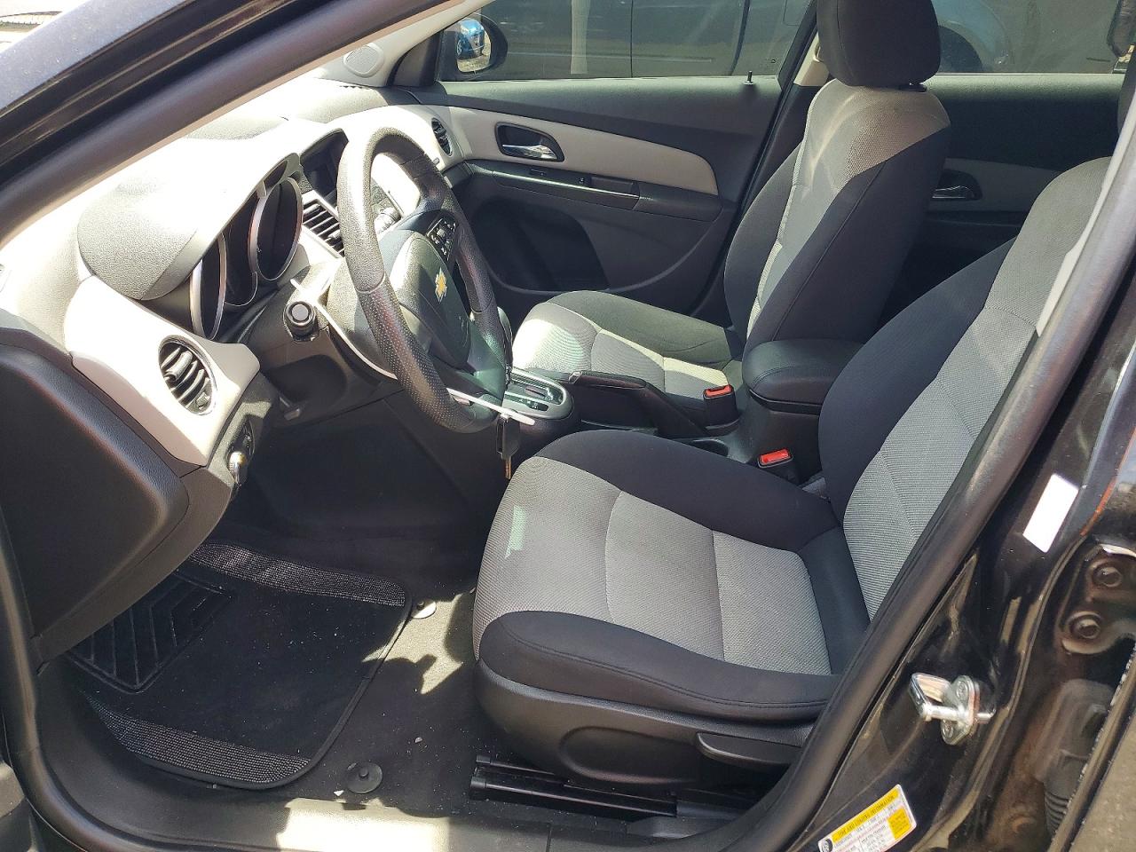 2015 Chevrolet Cruze Ls Gray vin: 1G1PA5SH2F7268620