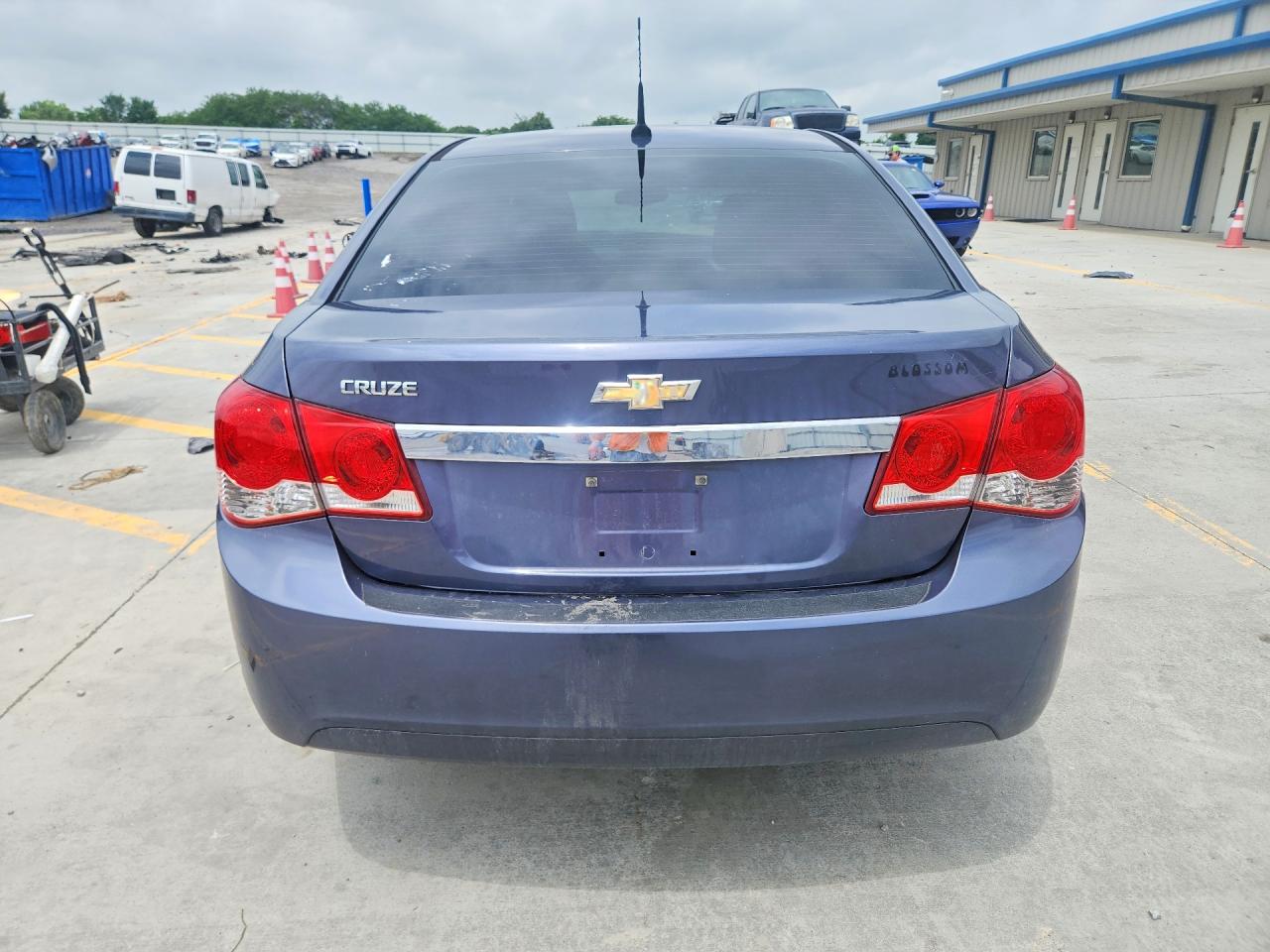 2013 Chevrolet Cruze Ls Blue vin: 1G1PA5SH3D7292955