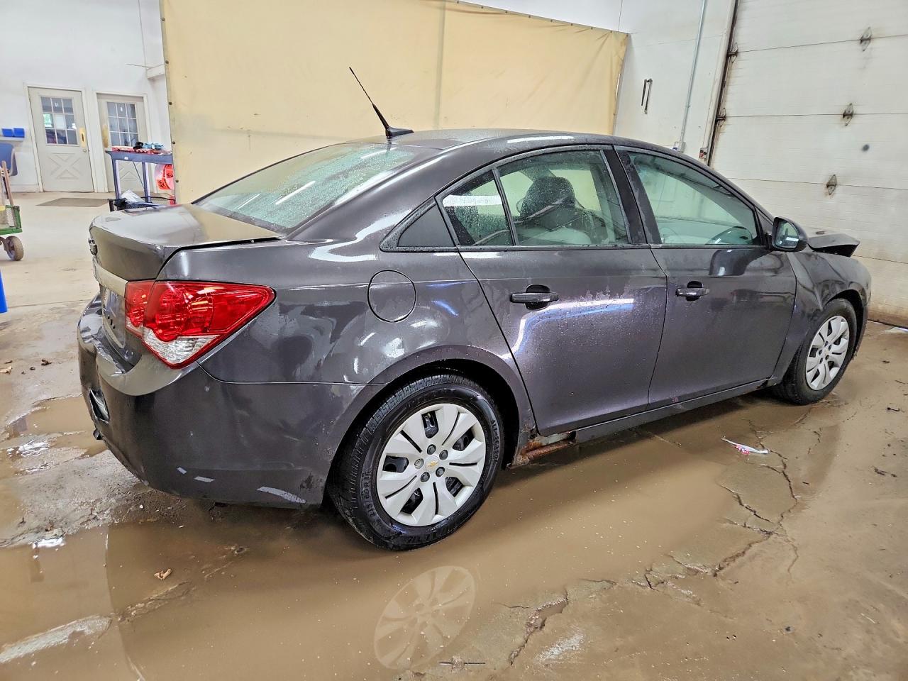 2014 Chevrolet Cruze Ls Gray vin: 1G1PA5SH3E7145973