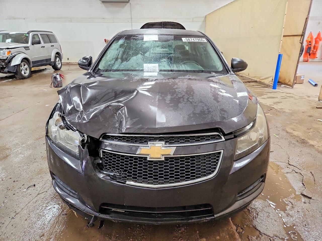 2014 Chevrolet Cruze Ls Gray vin: 1G1PA5SH3E7145973