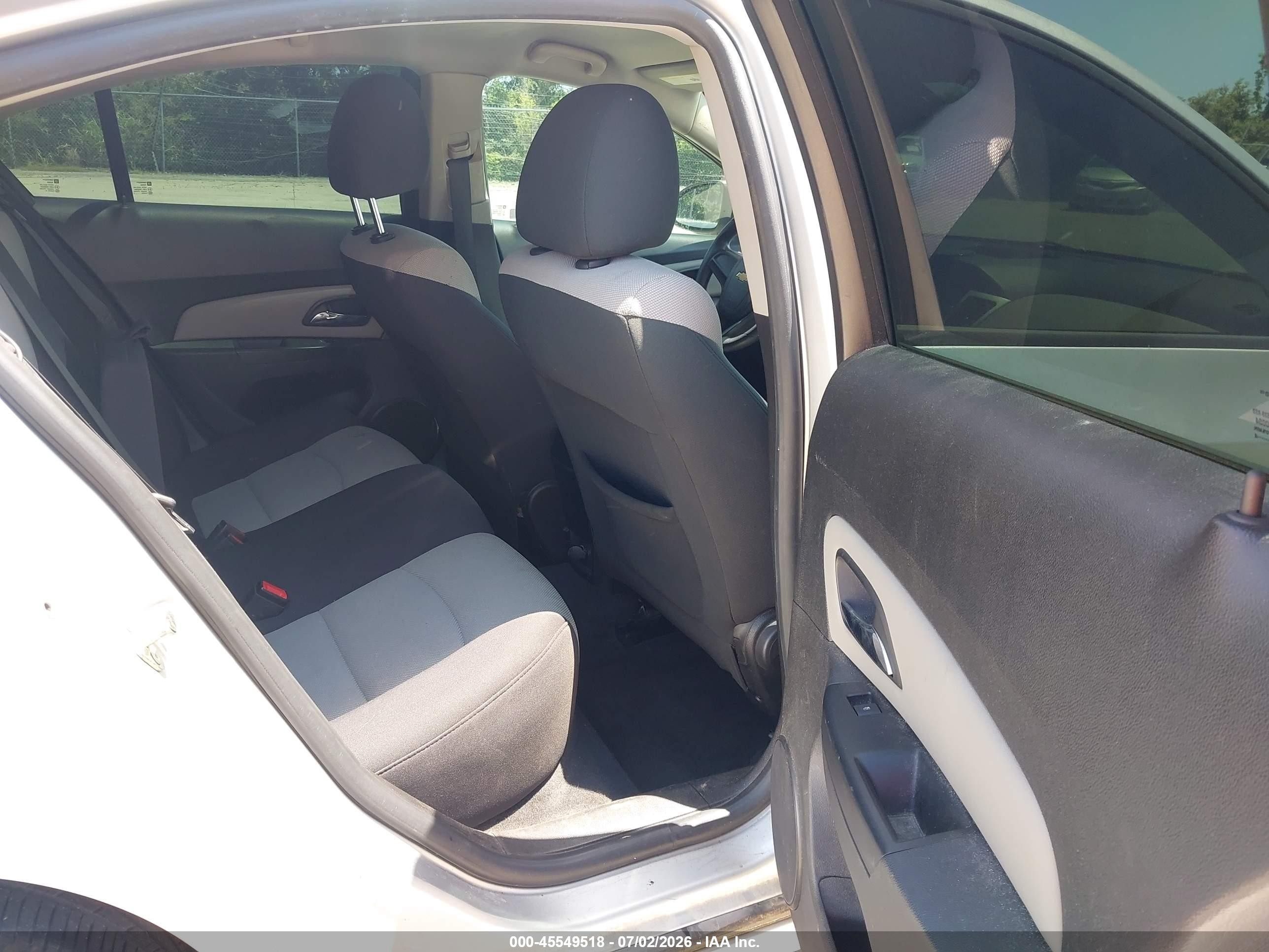 2014 Chevrolet Cruze Ls Auto Silver vin: 1G1PA5SH3E7338897