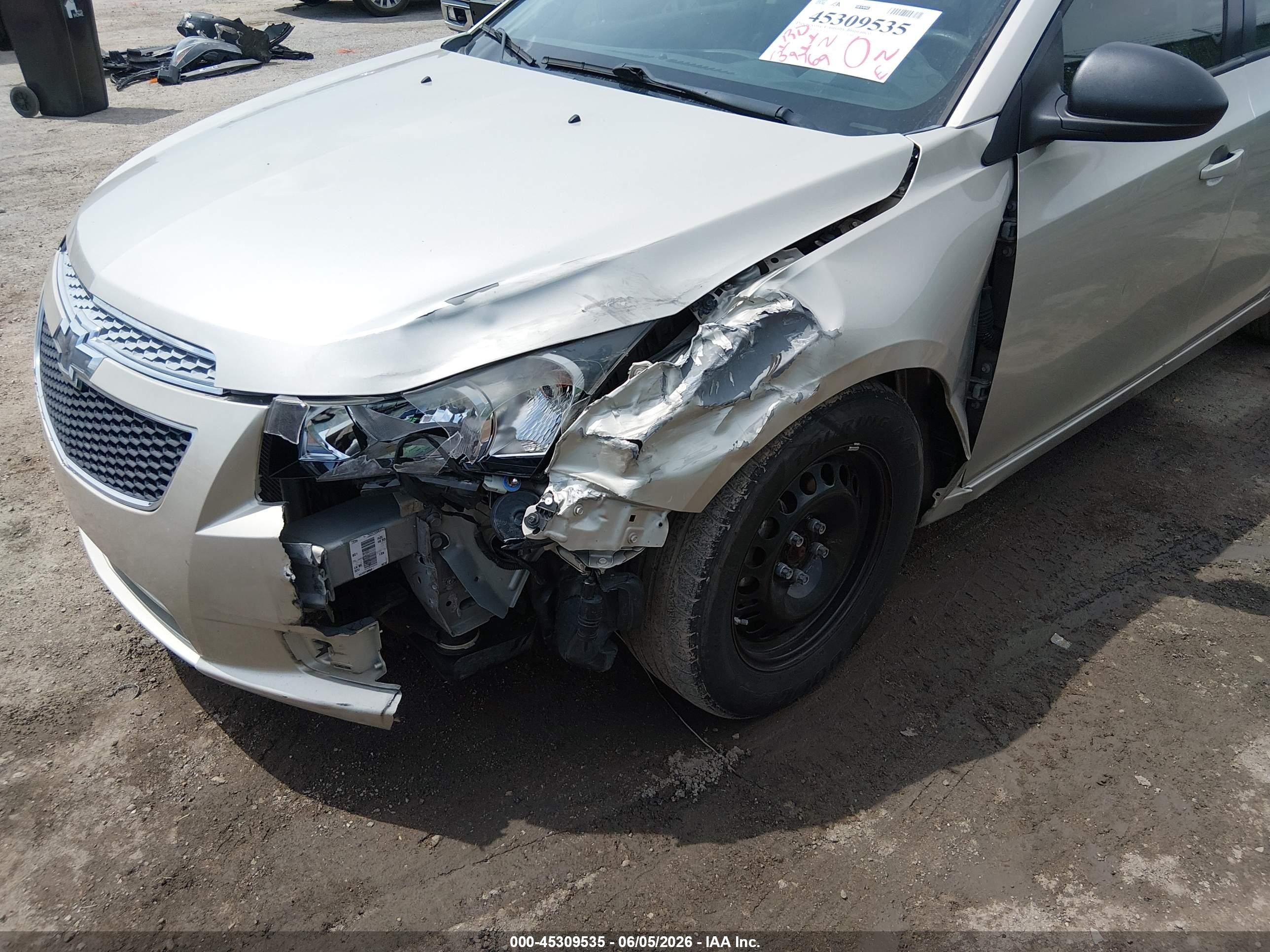 2014 Chevrolet Cruze Ls Auto Бежевый vin: 1G1PA5SH3E7354498