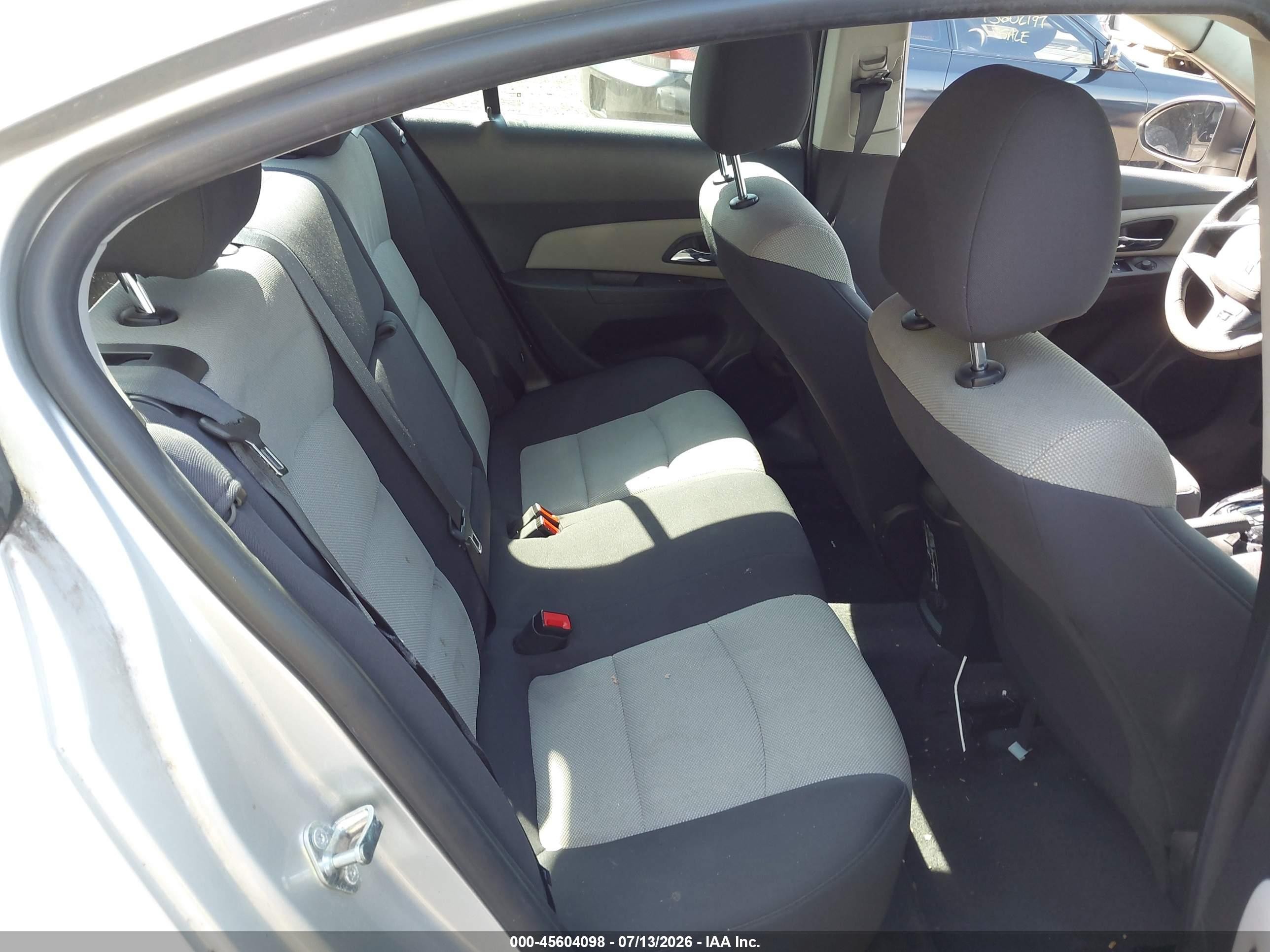 2014 Chevrolet Cruze Ls Auto Silver vin: 1G1PA5SH3E7463947