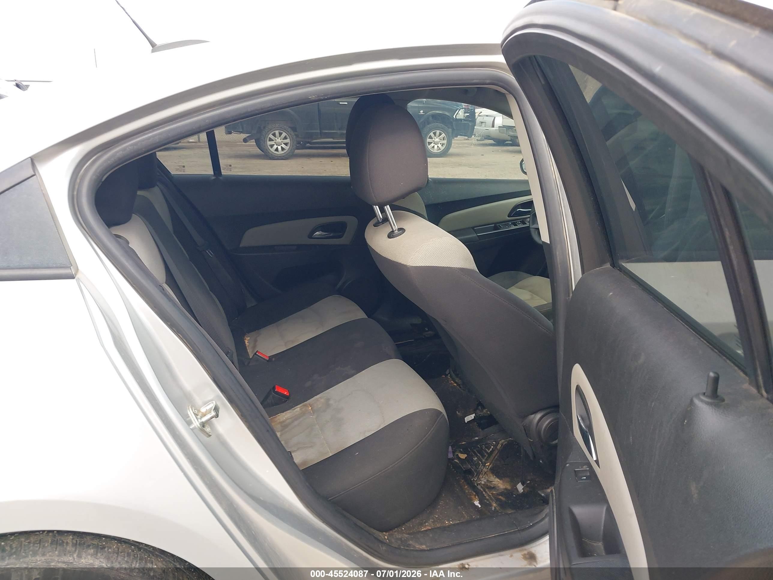 2015 Chevrolet Cruze Ls Auto Silver vin: 1G1PA5SH3F7157929