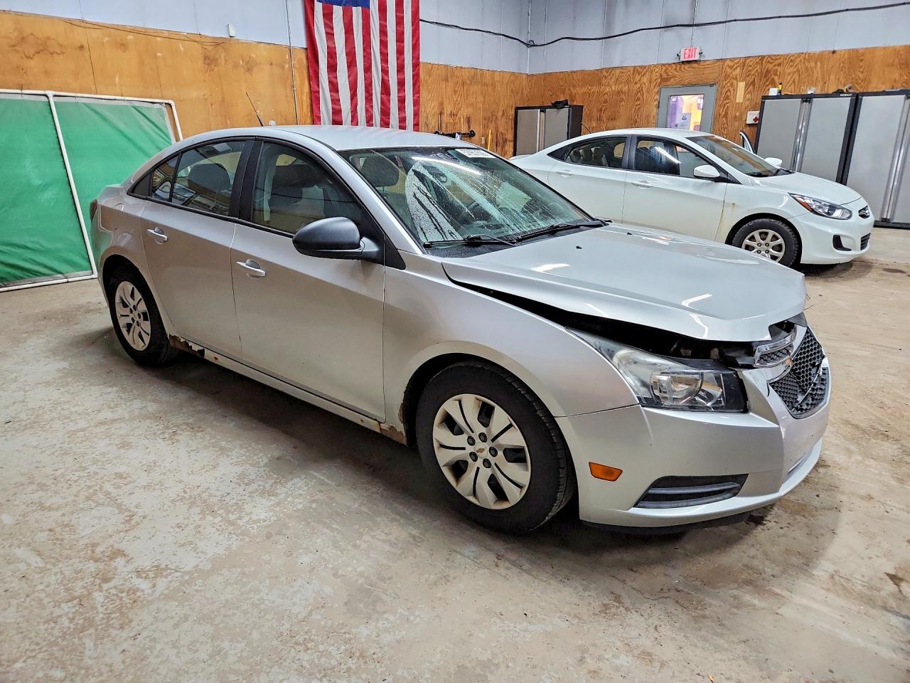 2013 Chevrolet Cruze Ls Silver vin: 1G1PA5SH4D7109238