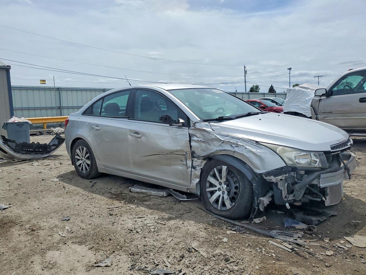2013 Chevrolet Cruze Ls Silver vin: 1G1PA5SH4D7229458