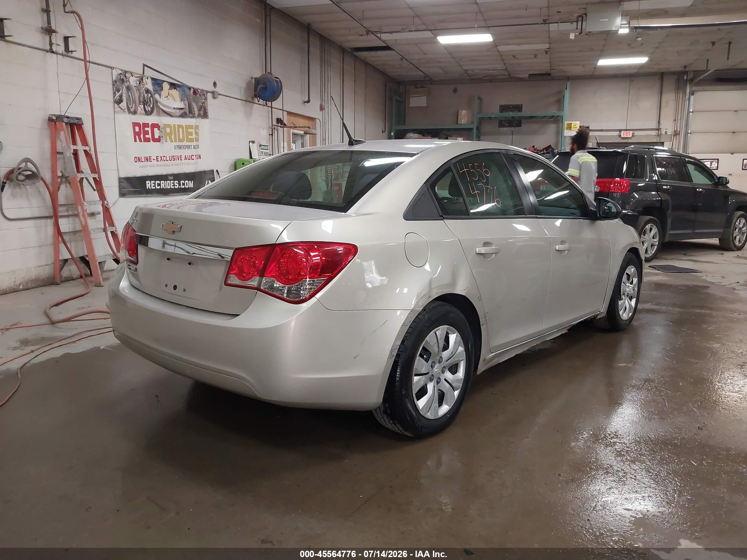 2013 Chevrolet Cruze Ls Auto Золотой vin: 1G1PA5SH4D7302618