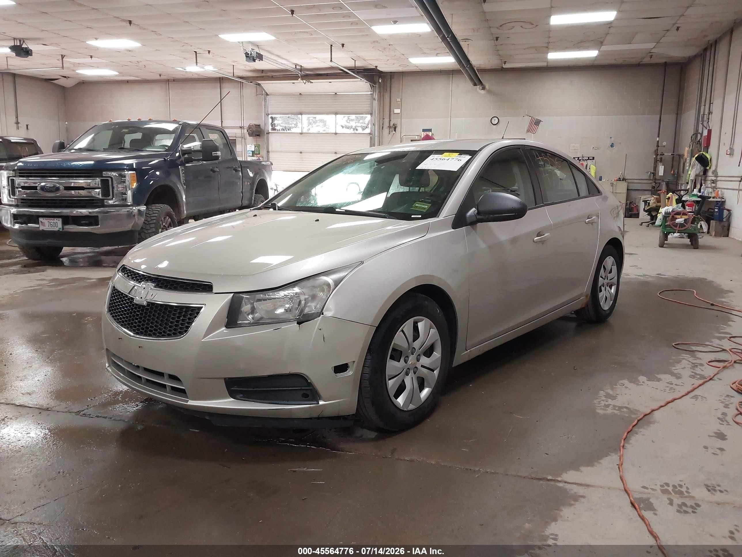 2013 Chevrolet Cruze Ls Auto Золотой vin: 1G1PA5SH4D7302618