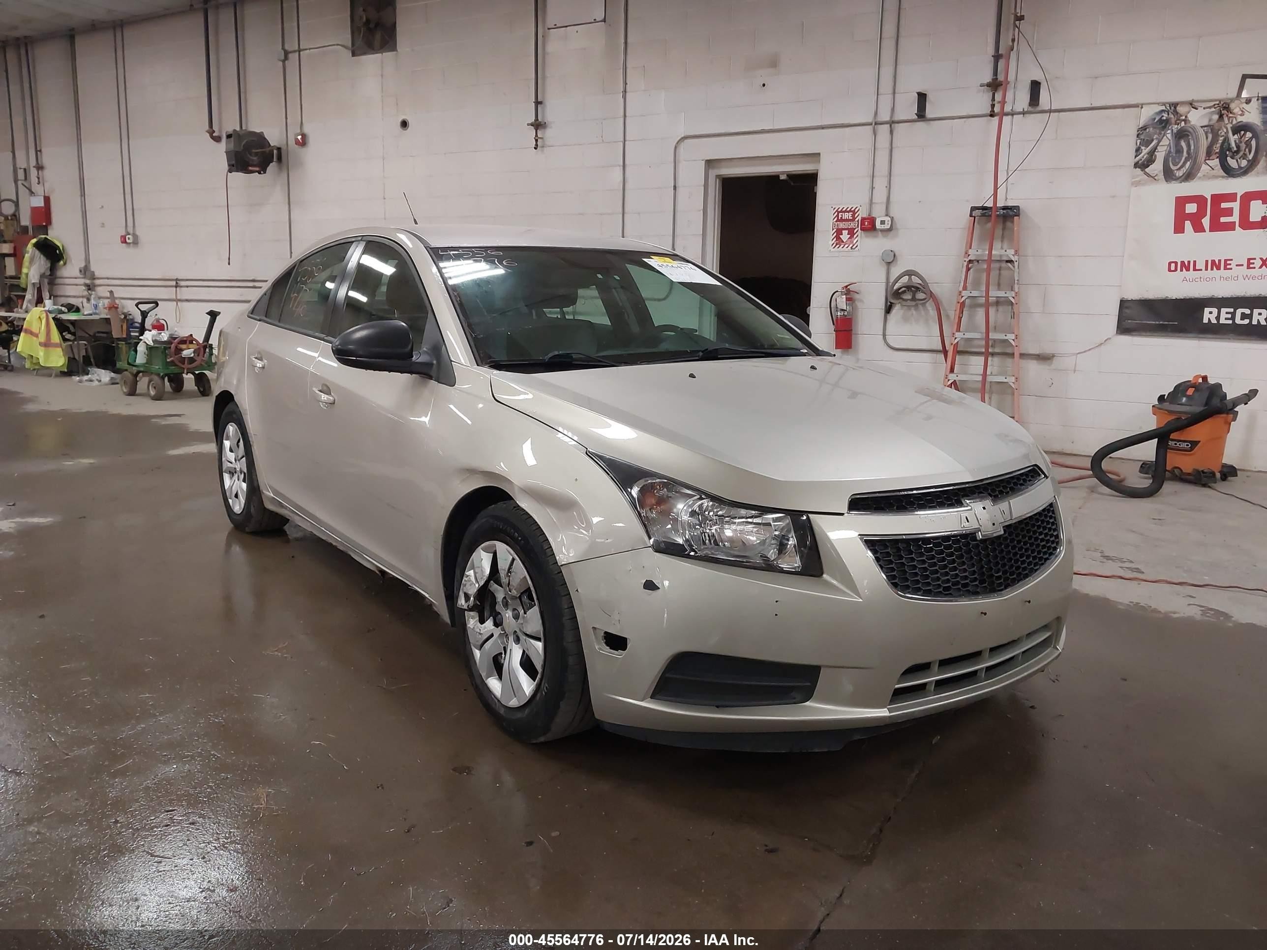 2013 Chevrolet Cruze Ls Auto Золотой vin: 1G1PA5SH4D7302618