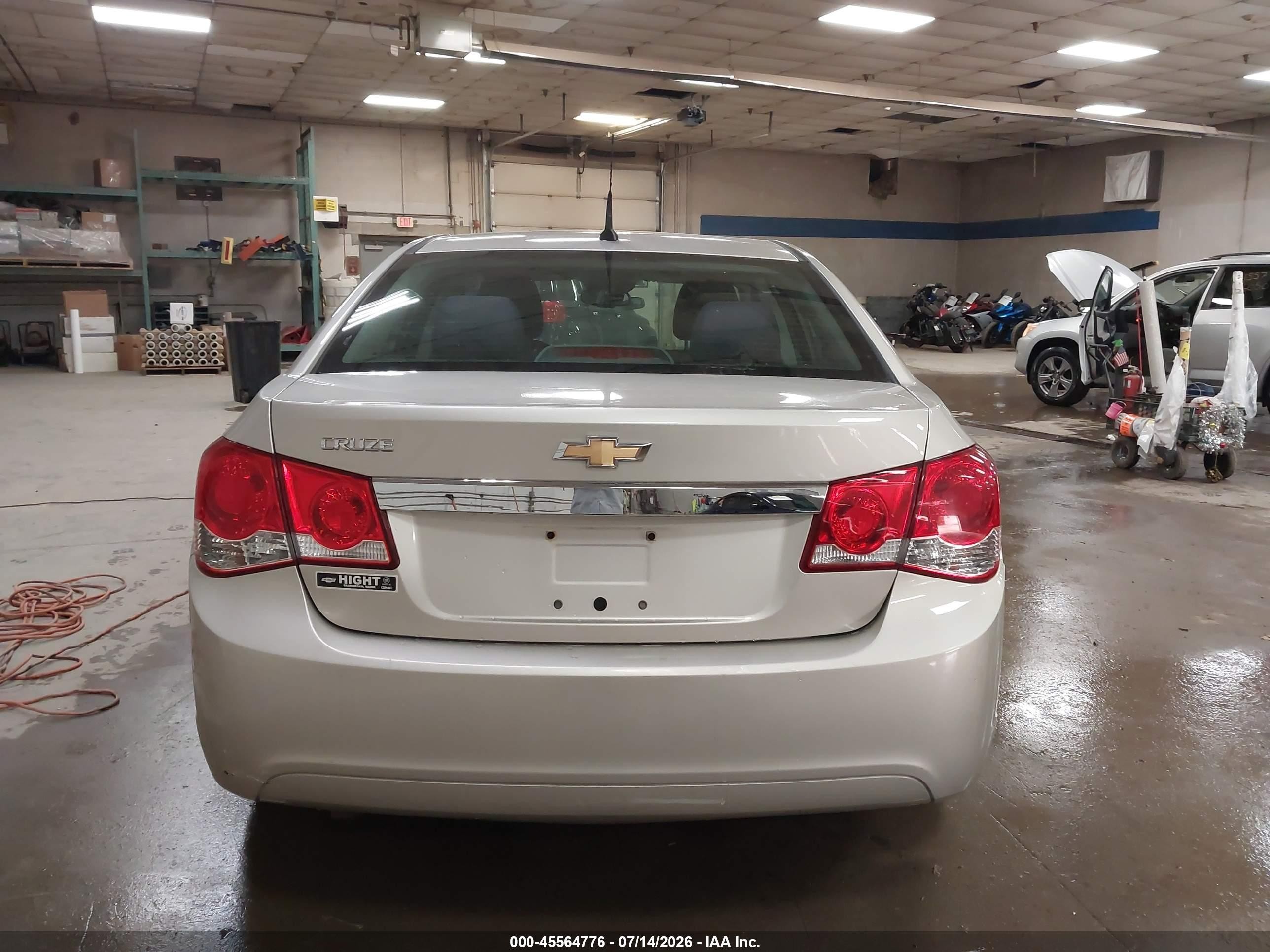 2013 Chevrolet Cruze Ls Auto Золотой vin: 1G1PA5SH4D7302618