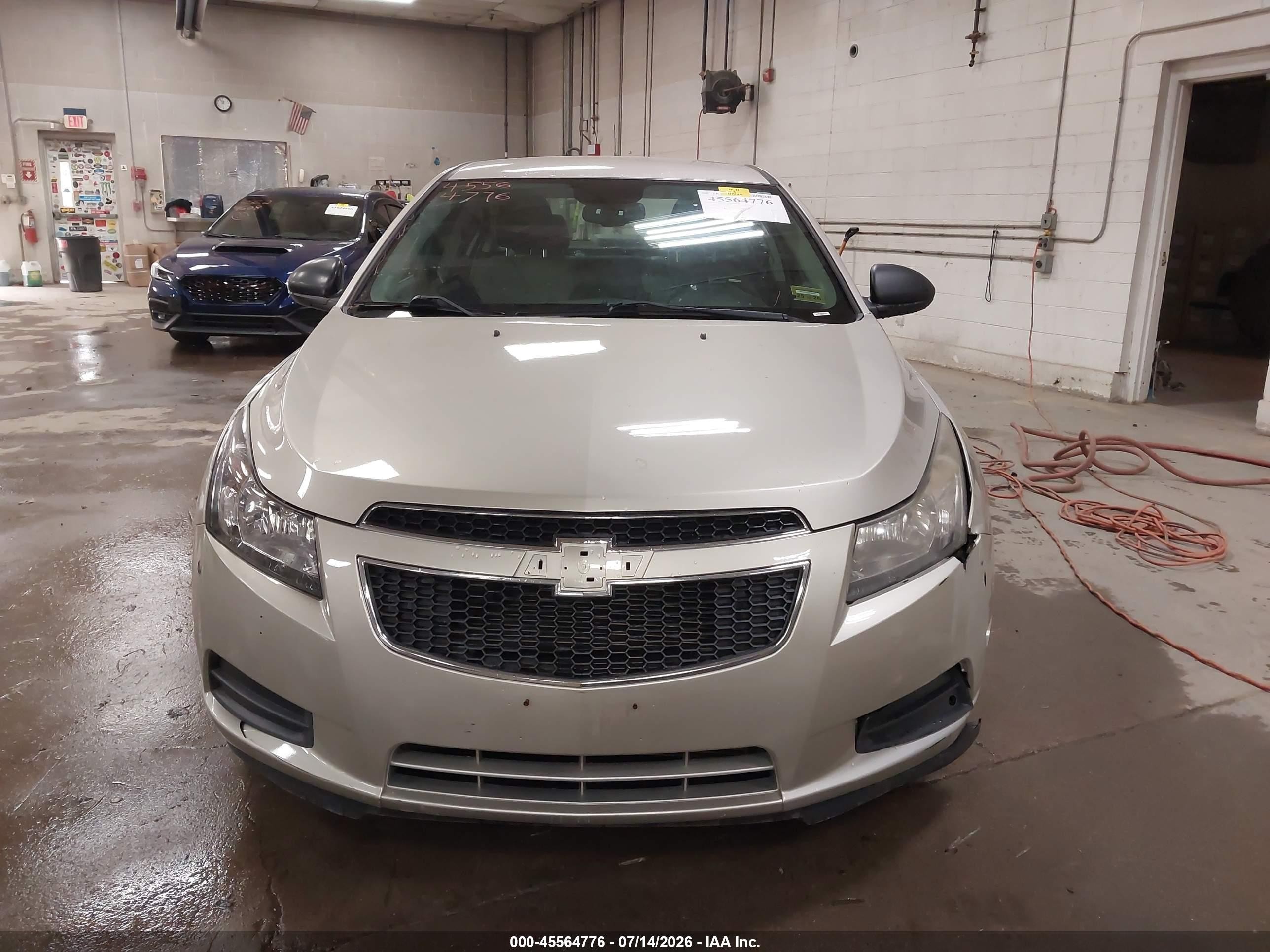 2013 Chevrolet Cruze Ls Auto Золотой vin: 1G1PA5SH4D7302618