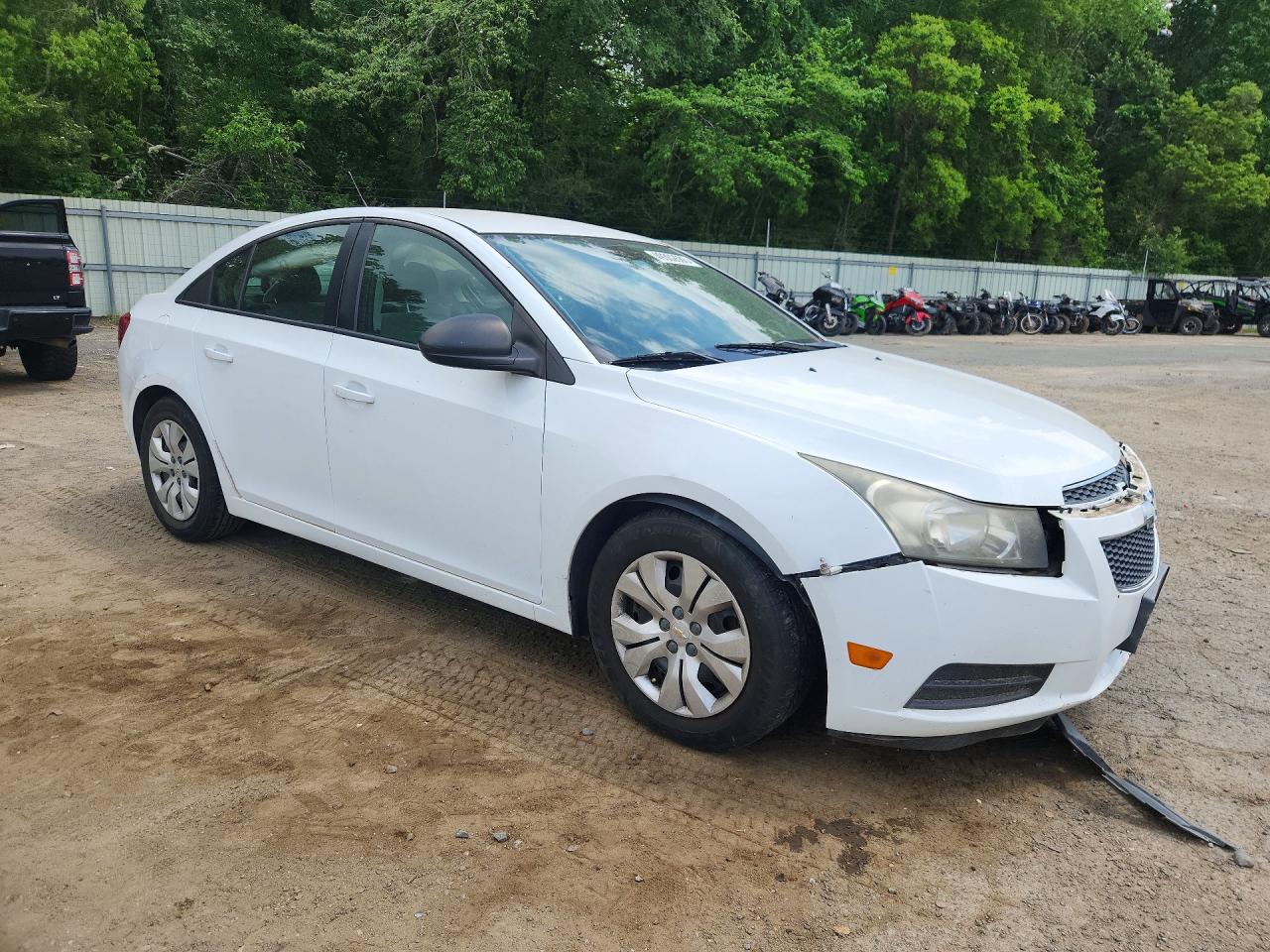 2014 Chevrolet Cruze Ls White vin: 1G1PA5SH4E7105949