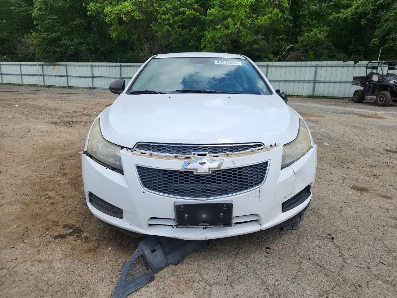 2014 Chevrolet Cruze Ls White vin: 1G1PA5SH4E7105949