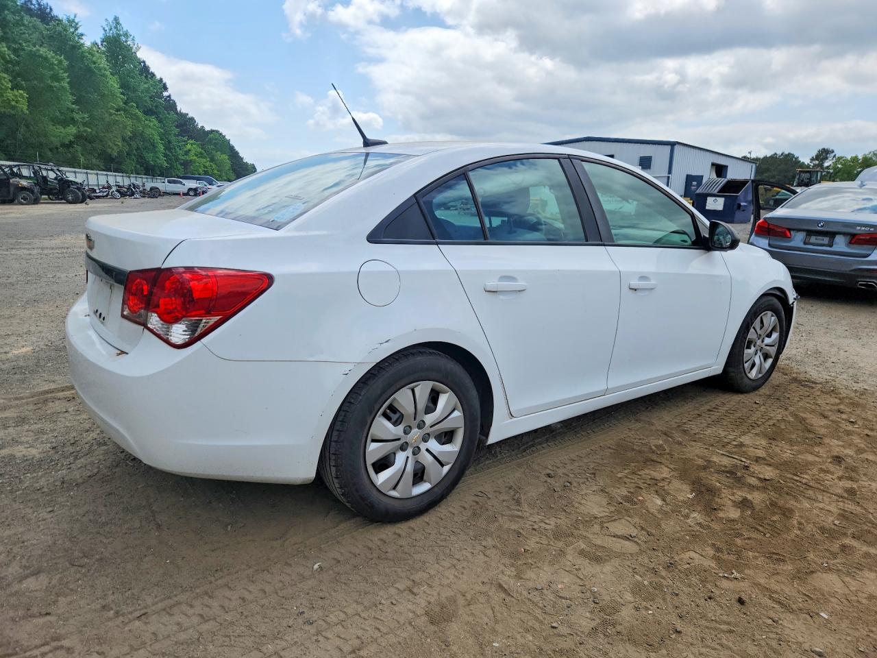 2014 Chevrolet Cruze Ls White vin: 1G1PA5SH4E7105949