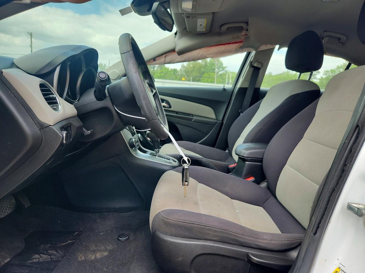2014 Chevrolet Cruze Ls White vin: 1G1PA5SH4E7105949
