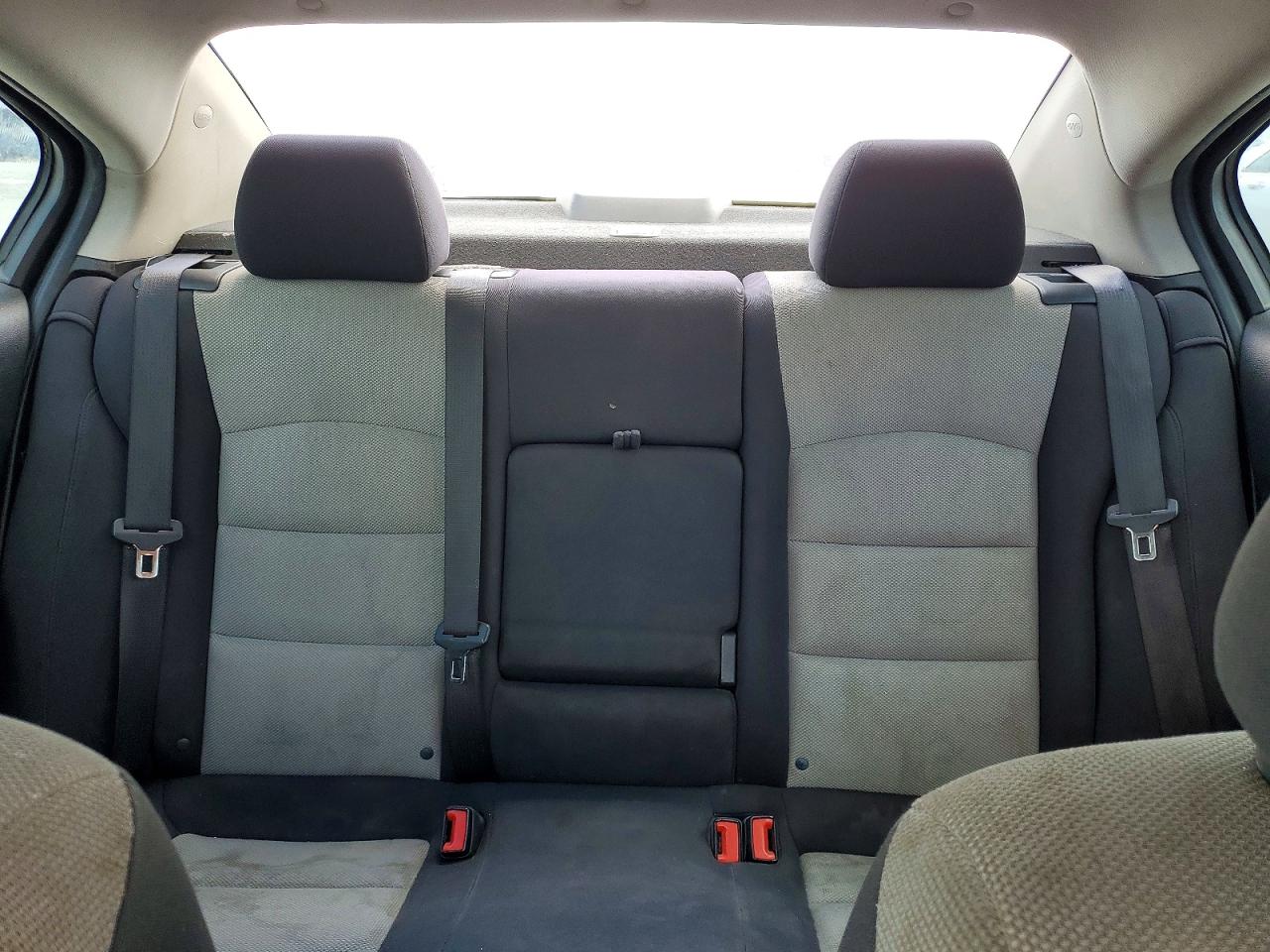 2014 Chevrolet Cruze Ls Silver vin: 1G1PA5SH4E7158358