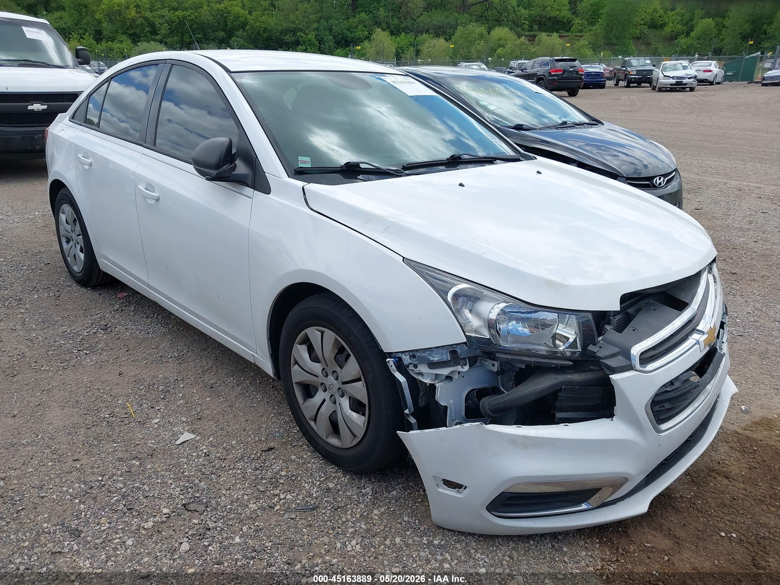 2014 Chevrolet Cruze Ls Auto White vin: 1G1PA5SH4E7171482