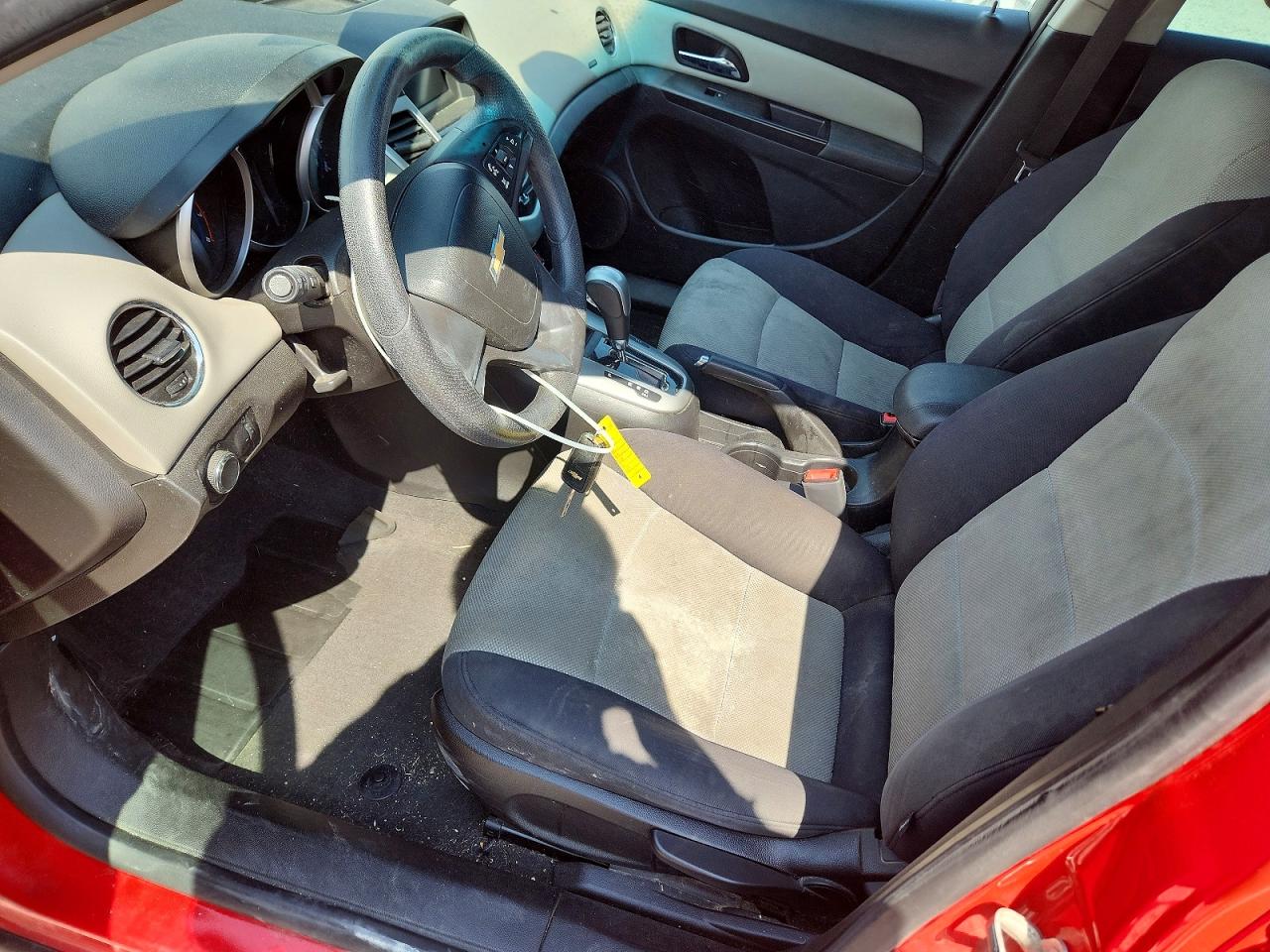 2014 Chevrolet Cruze Ls Red vin: 1G1PA5SH4E7229395