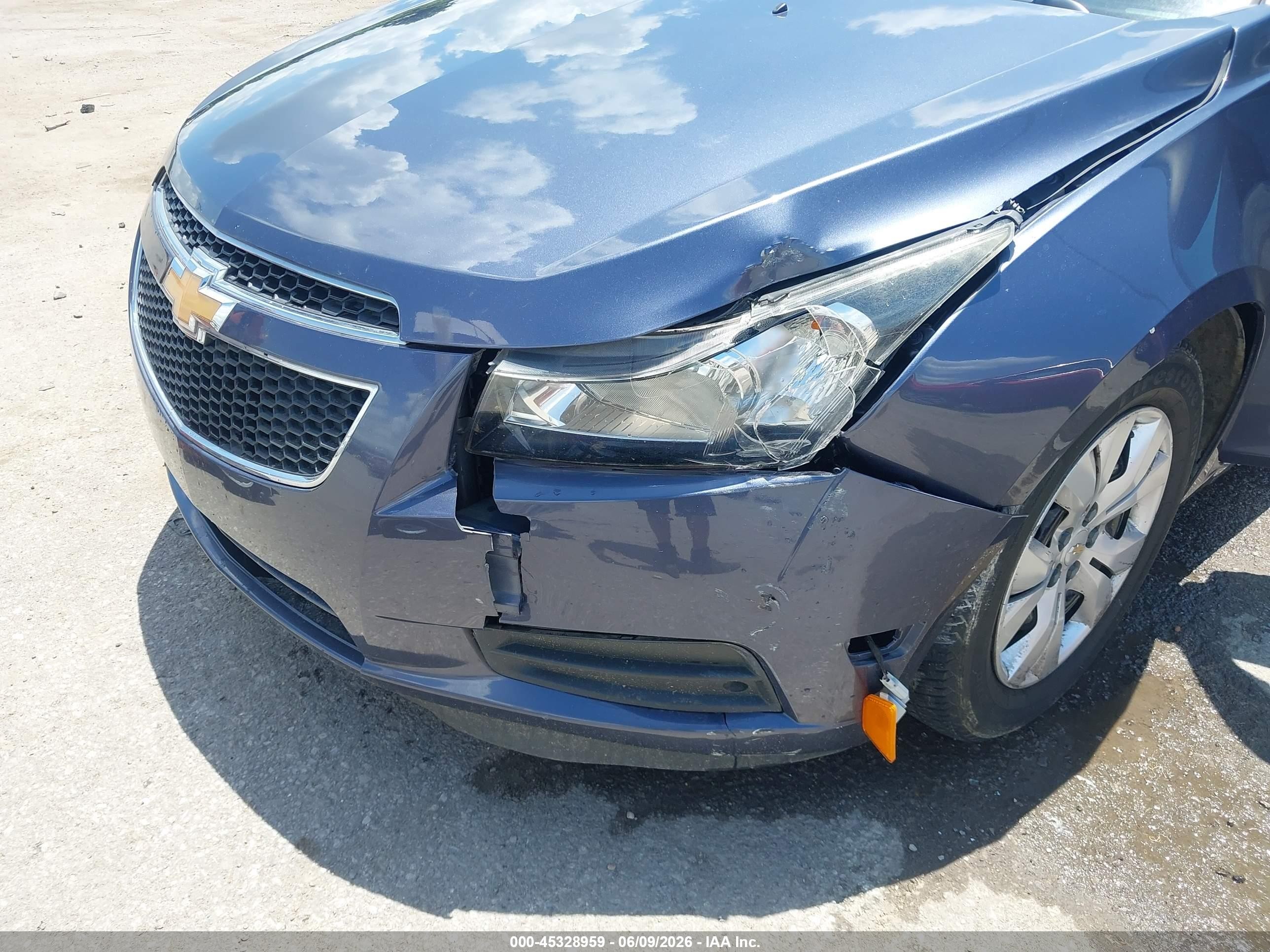 2014 Chevrolet Cruze Ls Auto Blue vin: 1G1PA5SH4E7243717