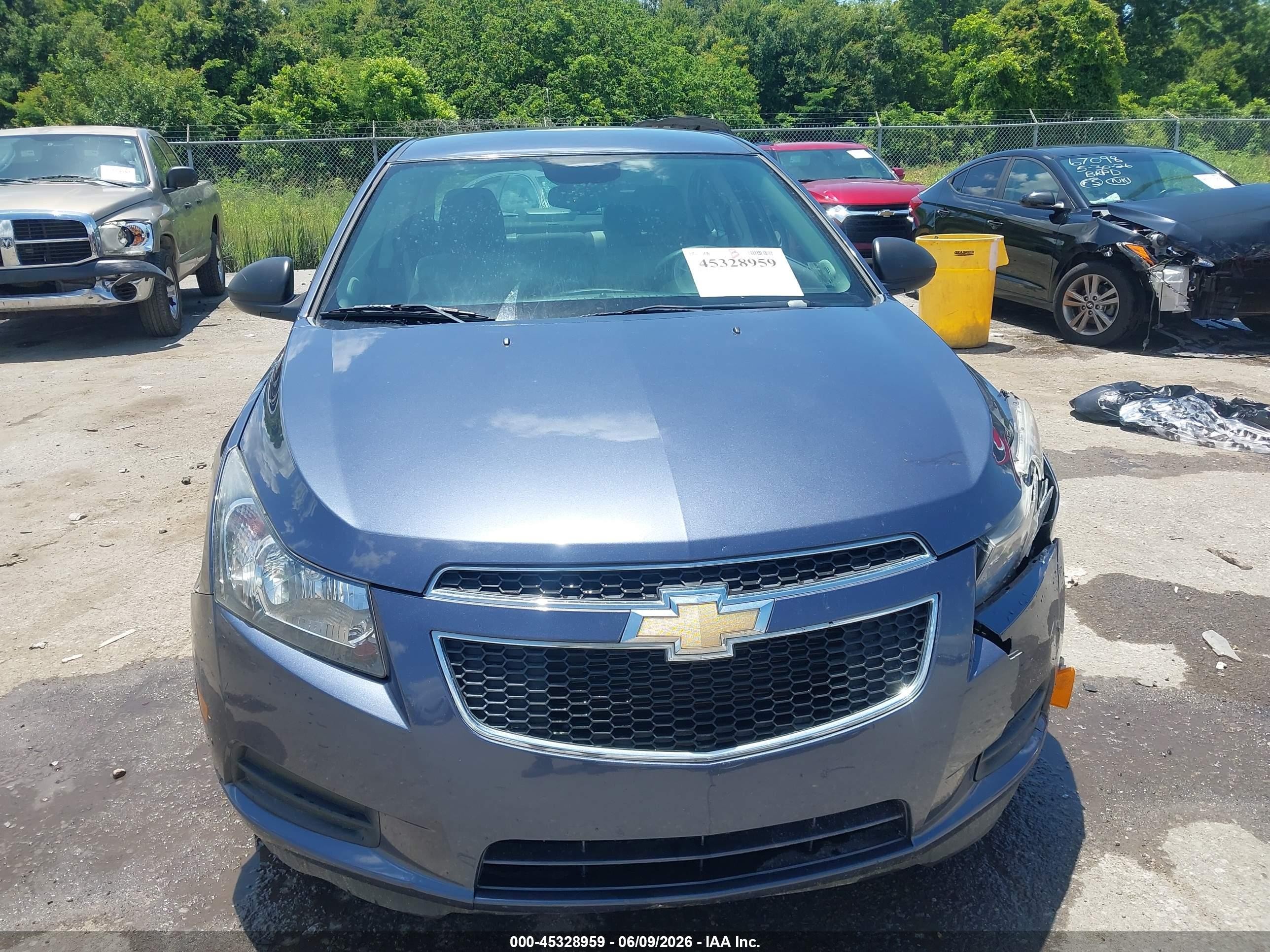 2014 Chevrolet Cruze Ls Auto Blue vin: 1G1PA5SH4E7243717