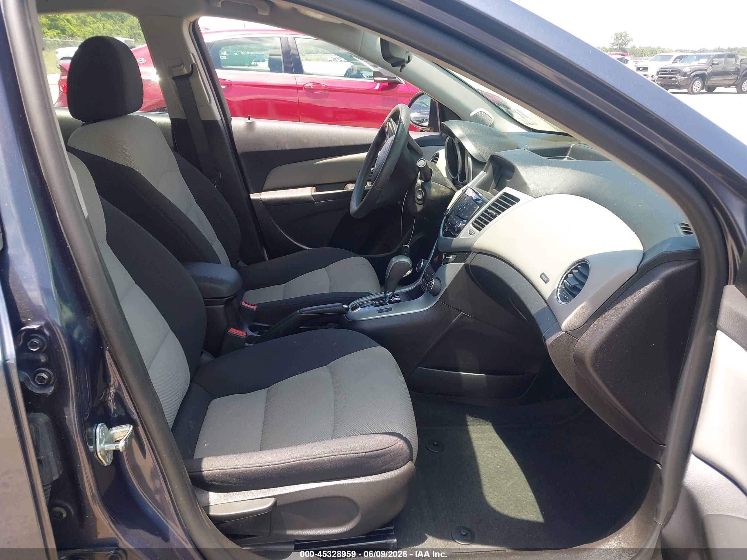 2014 Chevrolet Cruze Ls Auto Blue vin: 1G1PA5SH4E7243717