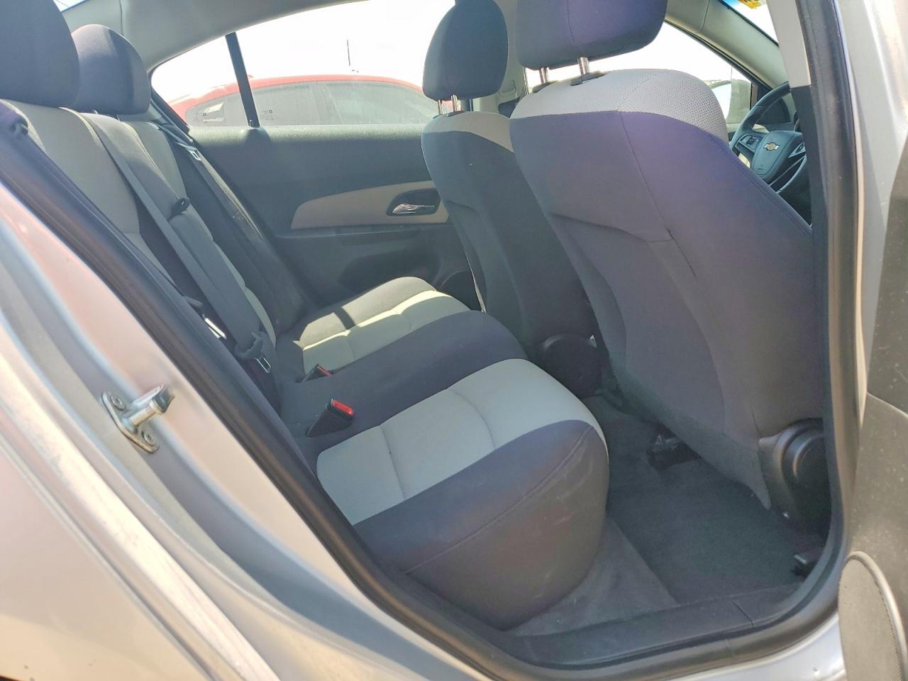 2014 Chevrolet Cruze Ls Silver vin: 1G1PA5SH4E7328055