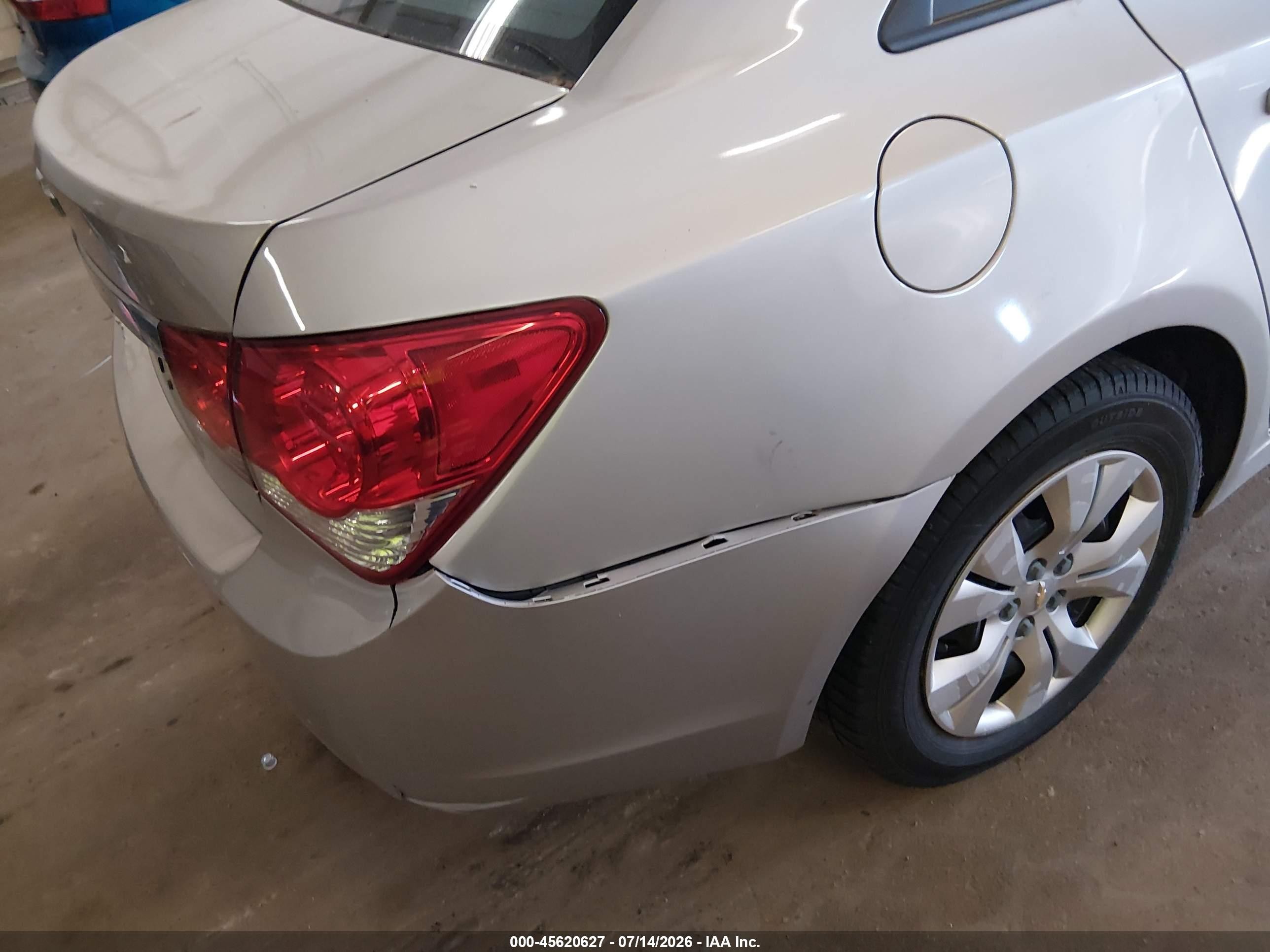 2014 Chevrolet Cruze Ls Auto Tan vin: 1G1PA5SH4E7452102