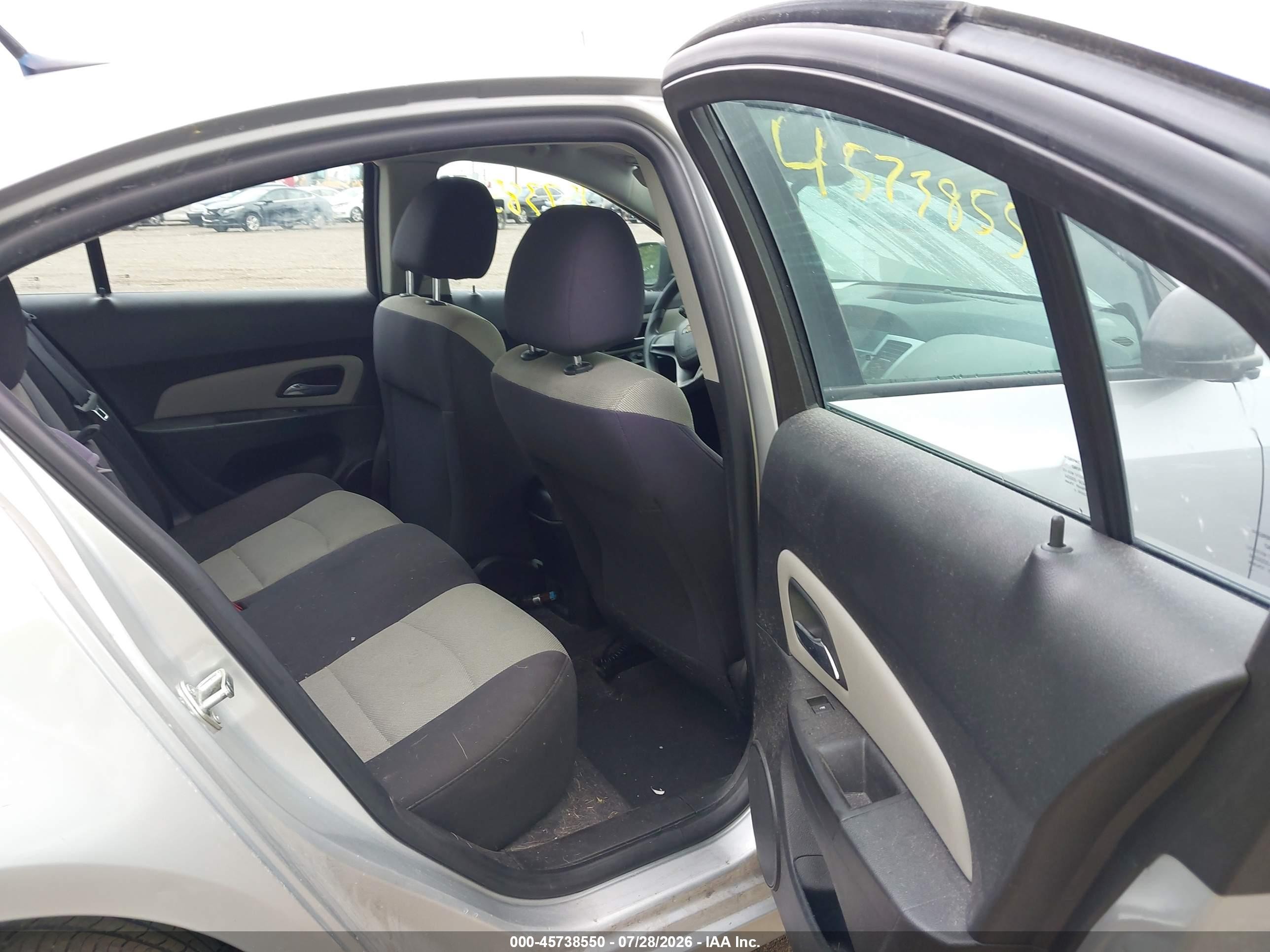 2014 Chevrolet Cruze Ls Auto Серебряный vin: 1G1PA5SH4E7483902