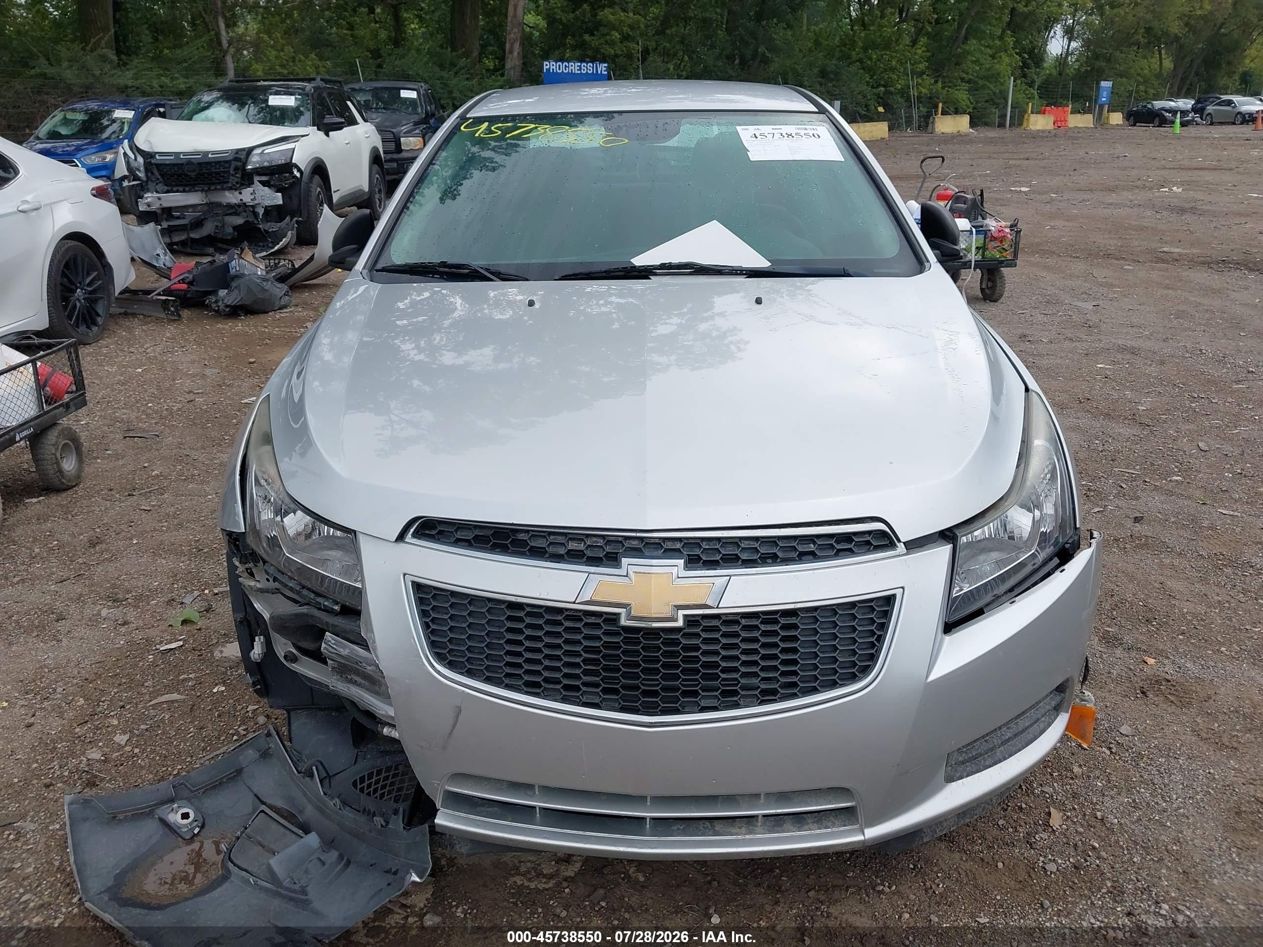 2014 Chevrolet Cruze Ls Auto Серебряный vin: 1G1PA5SH4E7483902