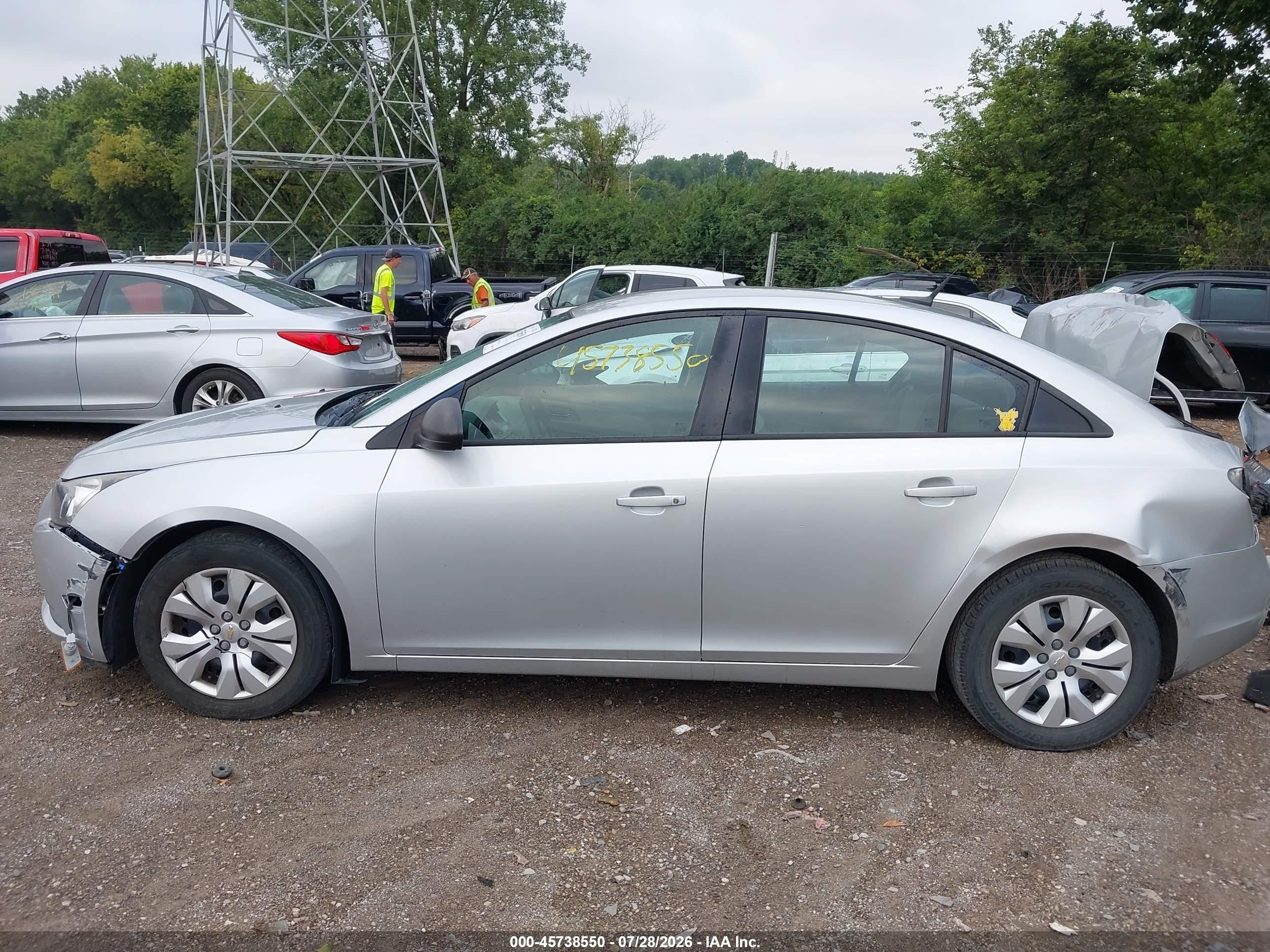 2014 Chevrolet Cruze Ls Auto Серебряный vin: 1G1PA5SH4E7483902
