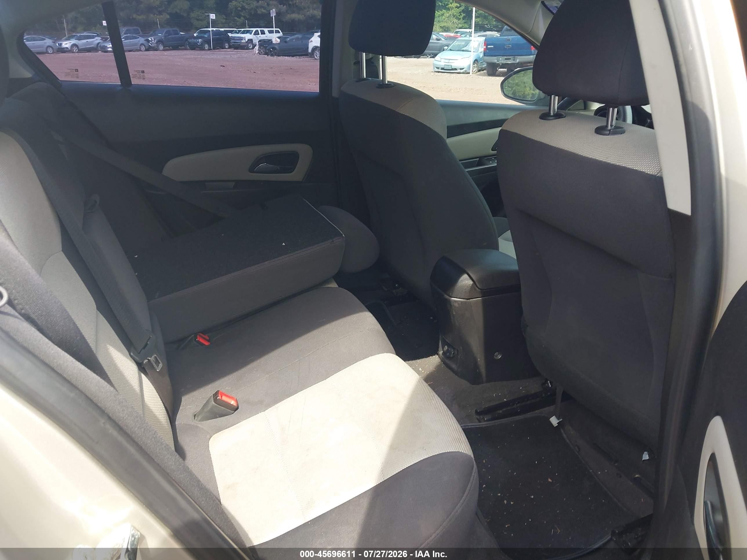 2014 Chevrolet Cruze Ls Auto Silver vin: 1G1PA5SH4E7486802