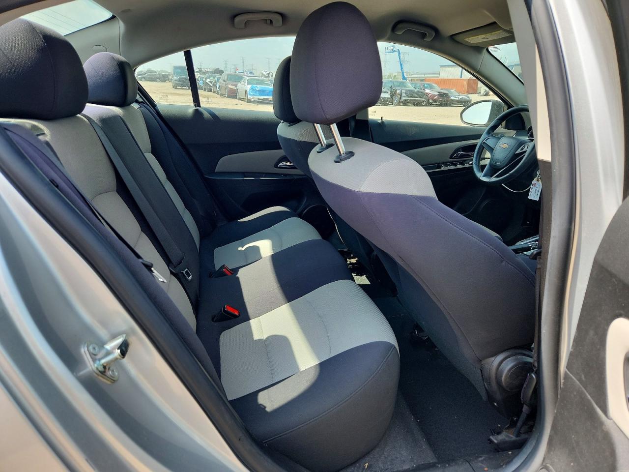 2015 Chevrolet Cruze Ls Silver vin: 1G1PA5SH4F7134451