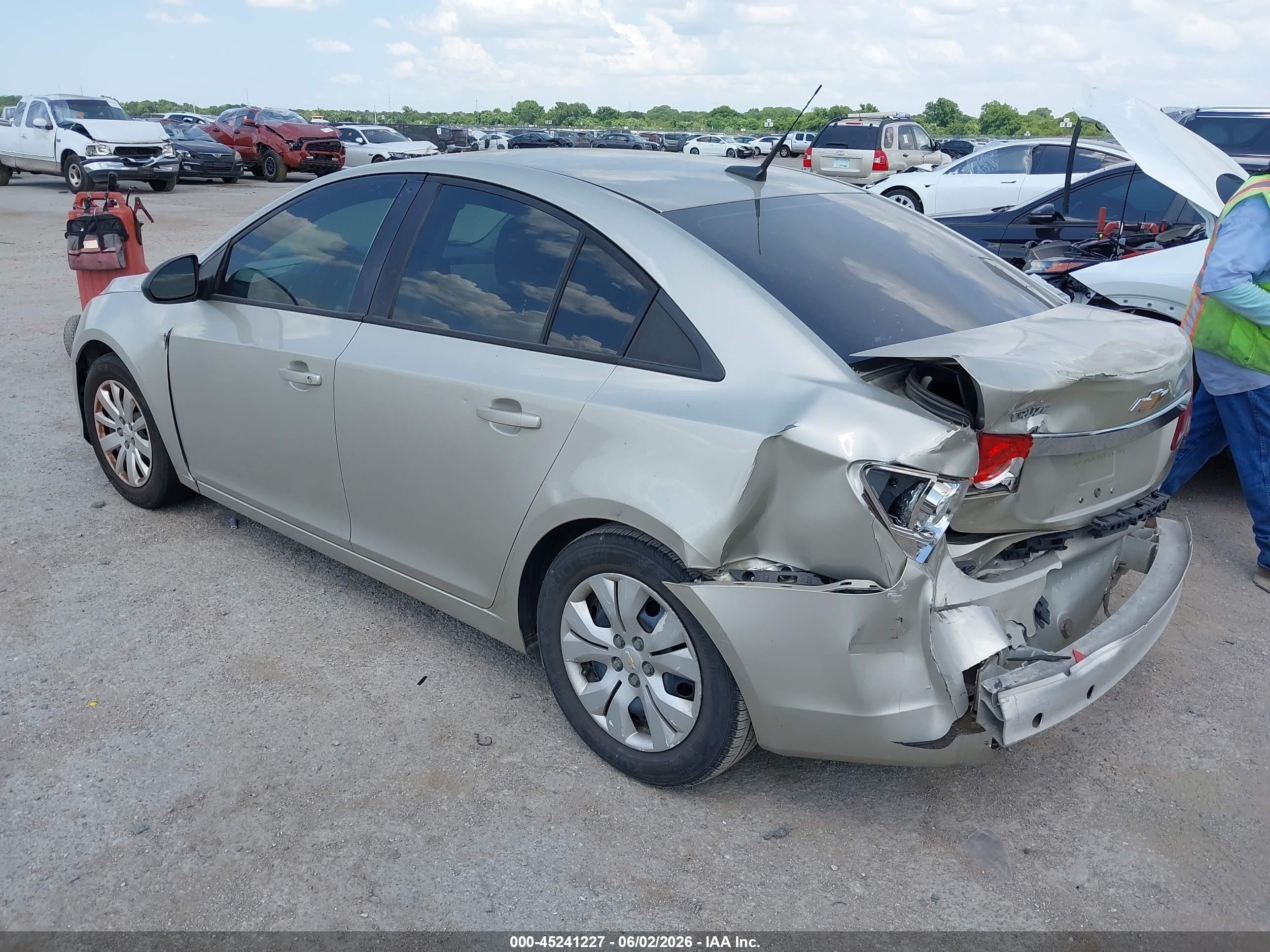 2013 Chevrolet Cruze Ls Auto Tan vin: 1G1PA5SH5D7167245