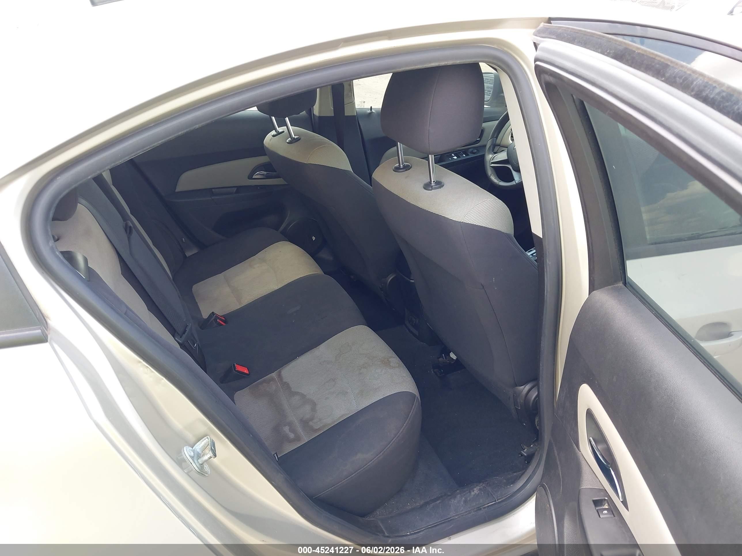 2013 Chevrolet Cruze Ls Auto Tan vin: 1G1PA5SH5D7167245