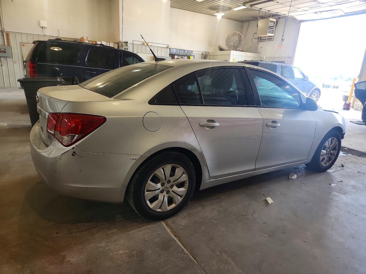 2013 Chevrolet Cruze Ls Silver vin: 1G1PA5SH5D7252019