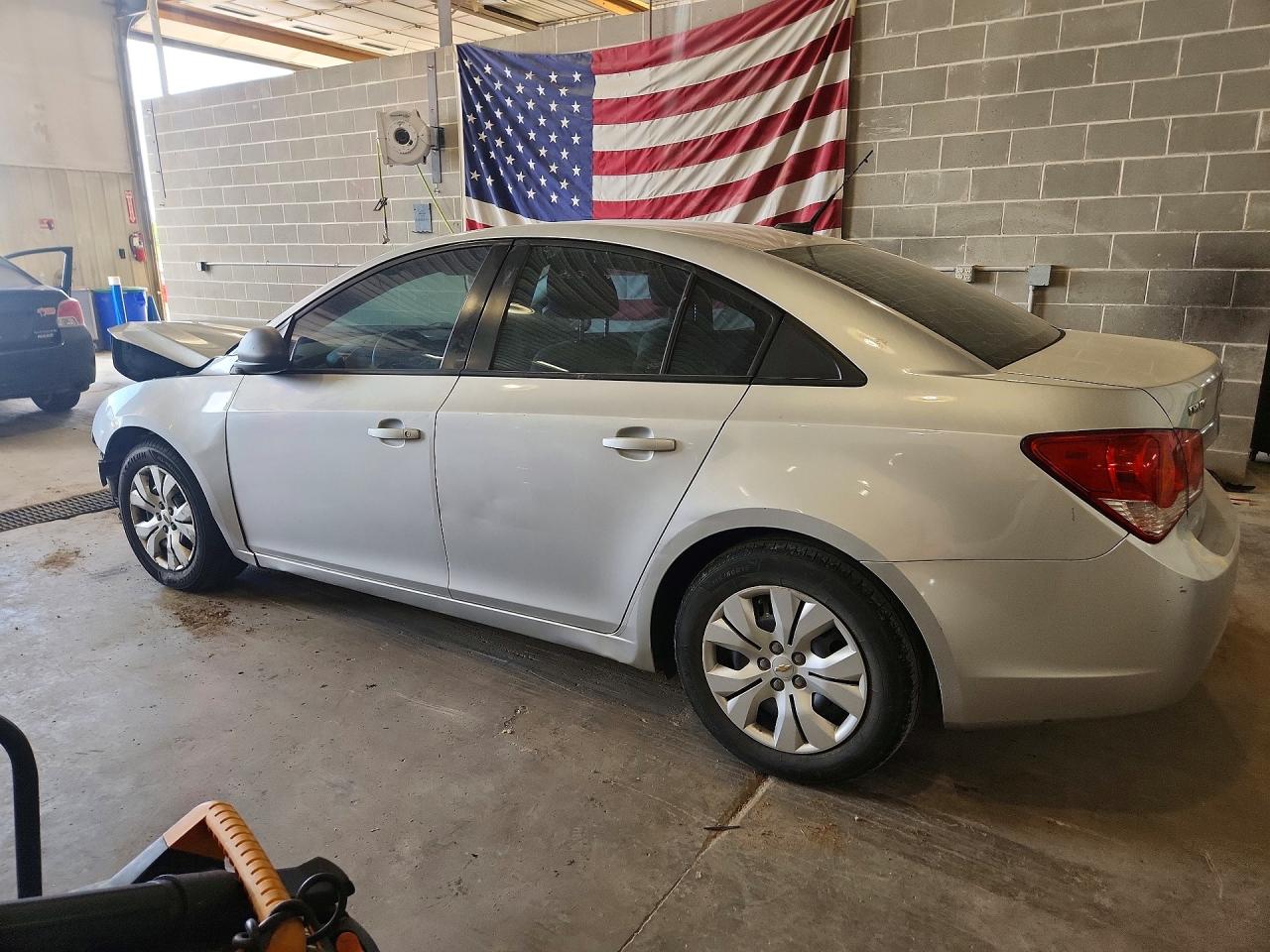 2013 Chevrolet Cruze Ls Silver vin: 1G1PA5SH5D7252019