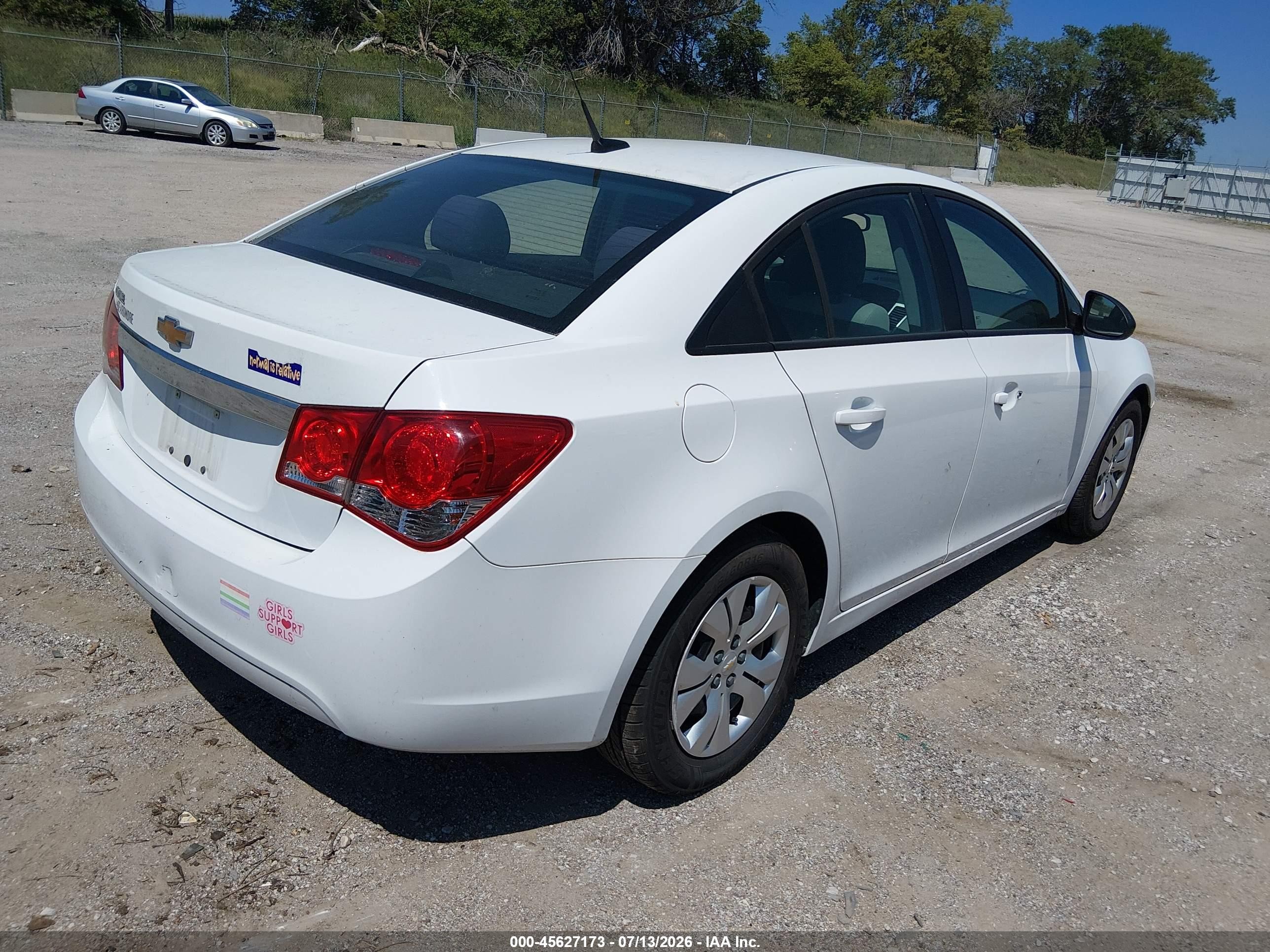 2013 Chevrolet Cruze Ls Auto White vin: 1G1PA5SH5D7279138