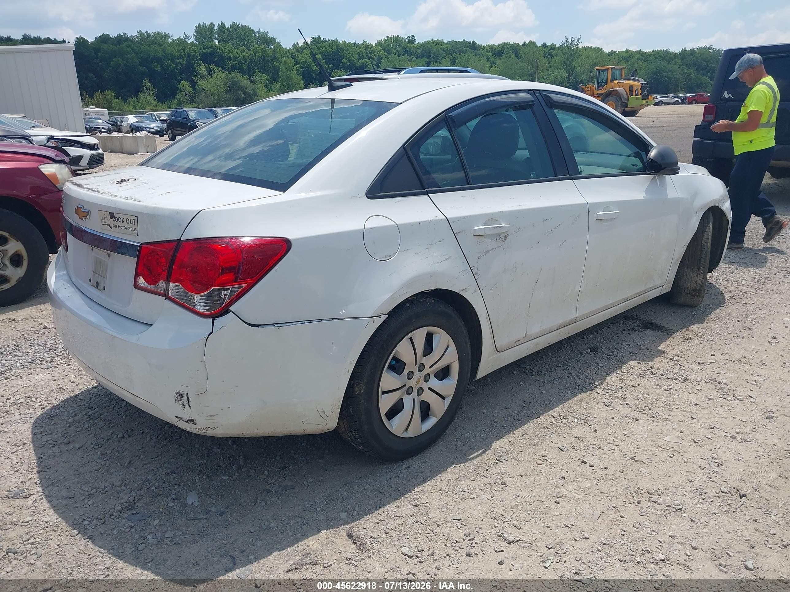 2014 Chevrolet Cruze Ls Auto White vin: 1G1PA5SH5E7199128