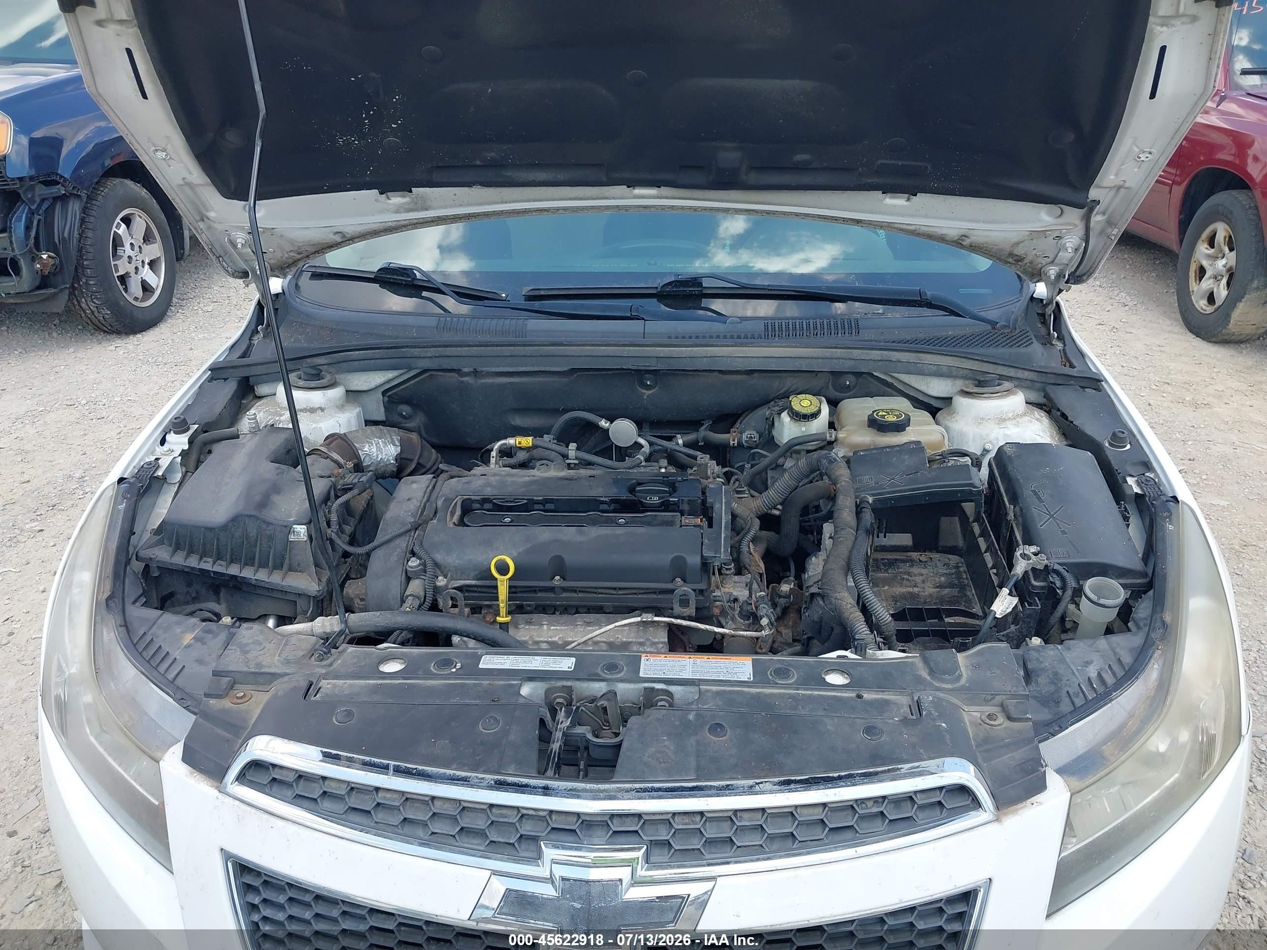 2014 Chevrolet Cruze Ls Auto White vin: 1G1PA5SH5E7199128