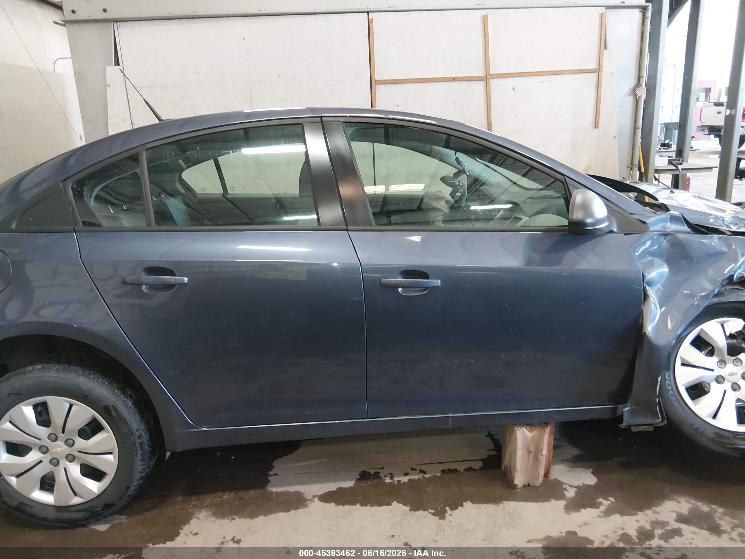 2014 Chevrolet Cruze Ls Auto Gray vin: 1G1PA5SH5E7248151