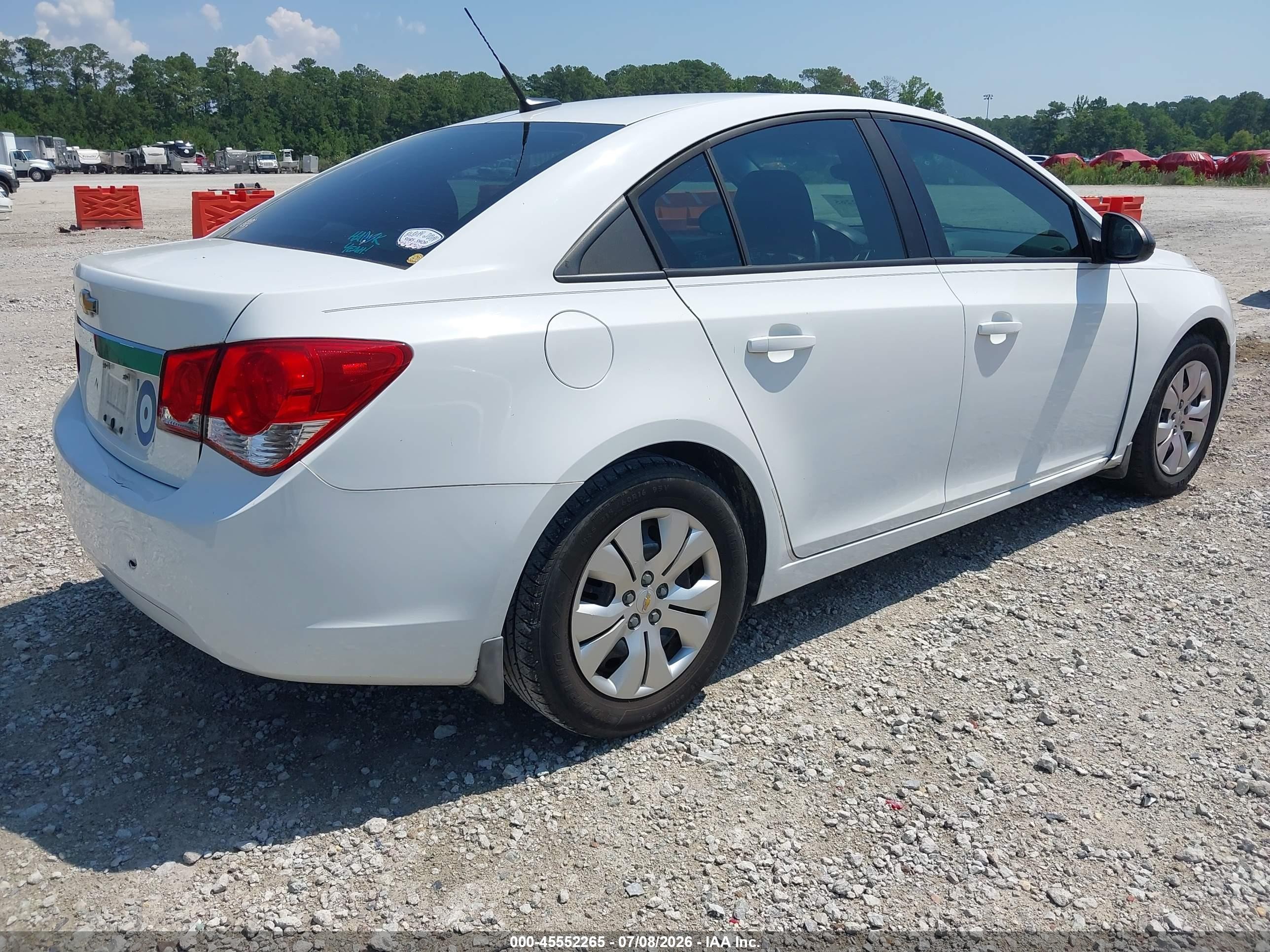 2014 Chevrolet Cruze Ls Auto White vin: 1G1PA5SH5E7313113