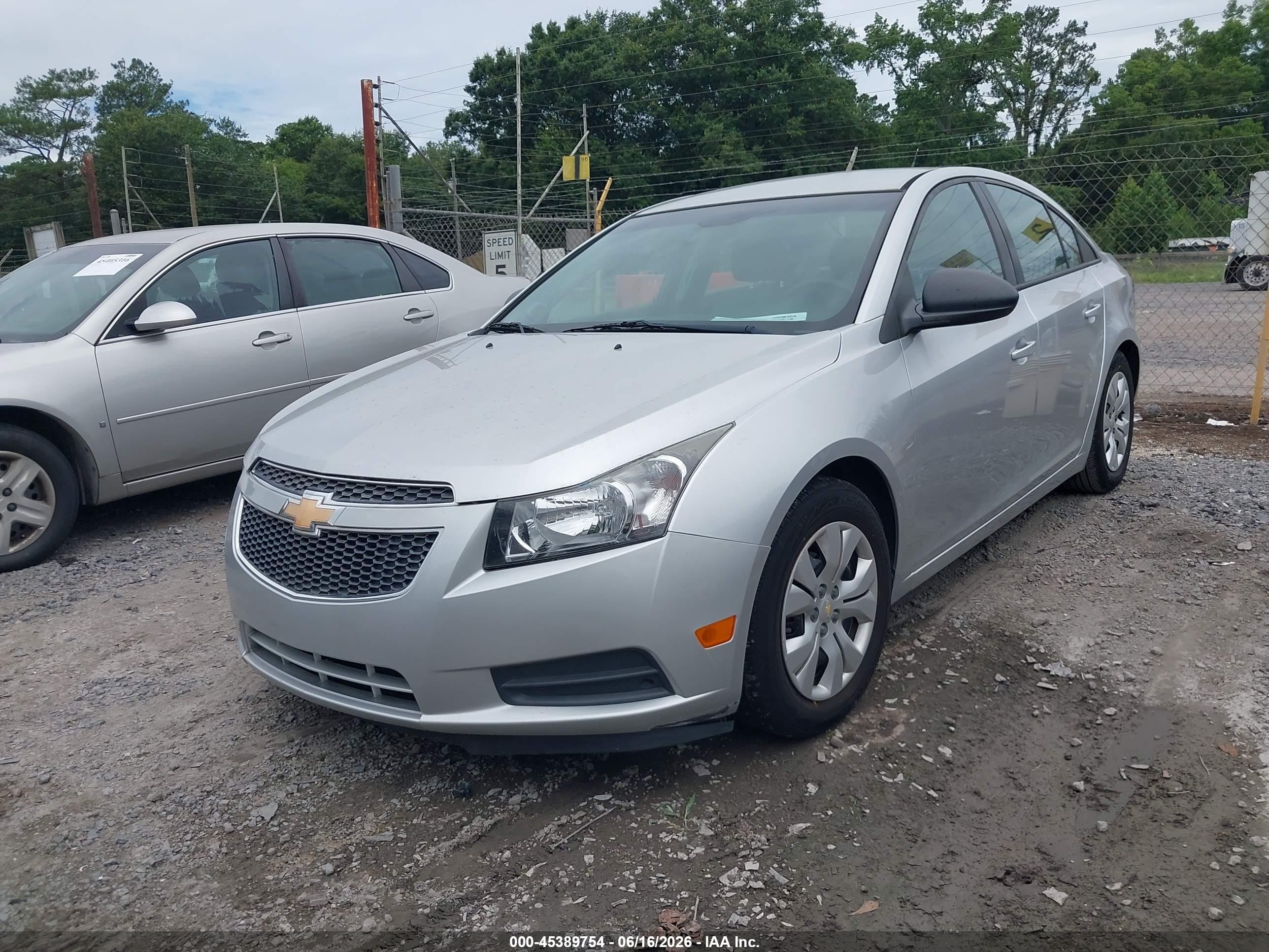 2014 Chevrolet Cruze Ls Auto Silver vin: 1G1PA5SH5E7318571
