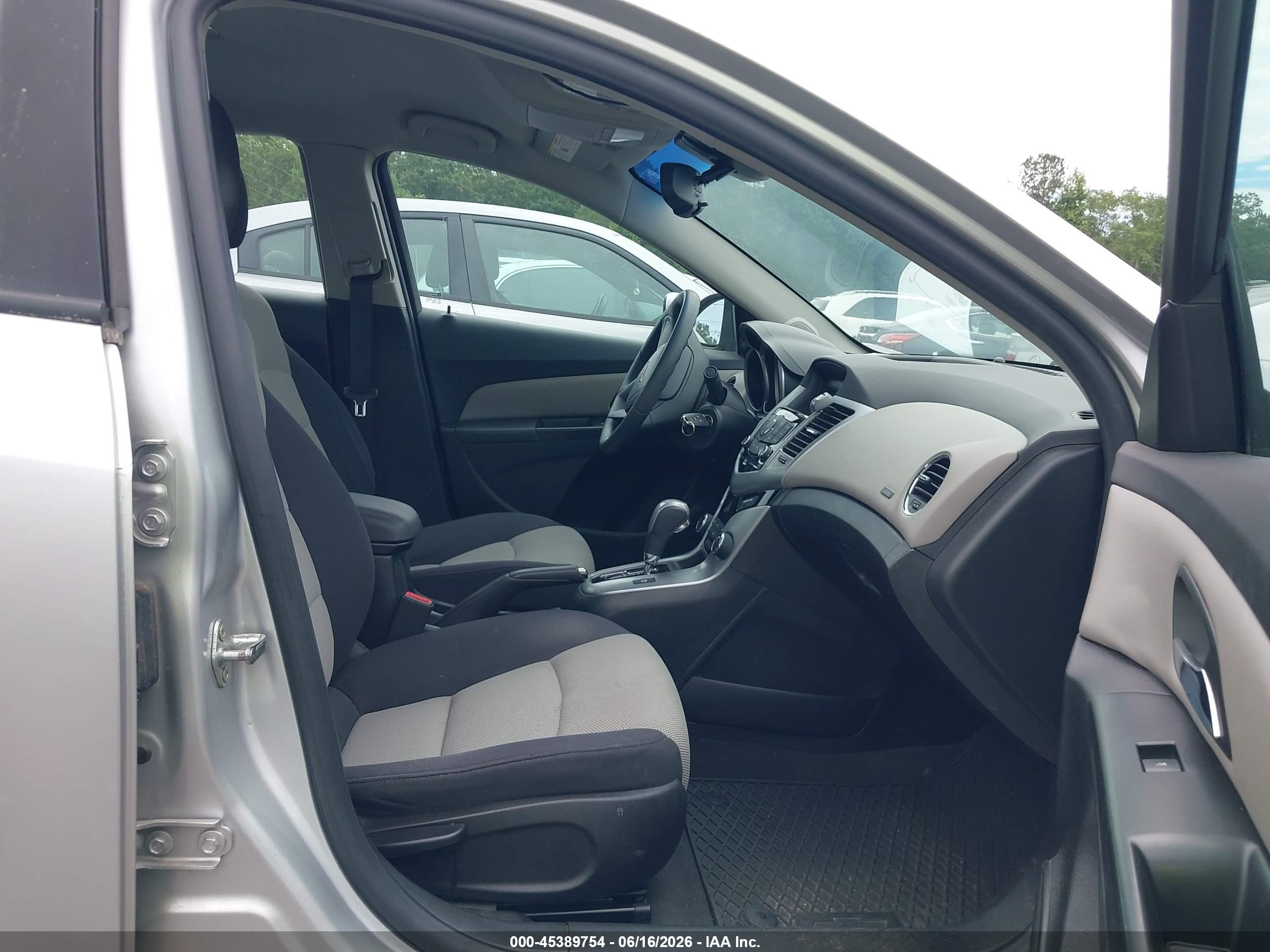 2014 Chevrolet Cruze Ls Auto Silver vin: 1G1PA5SH5E7318571