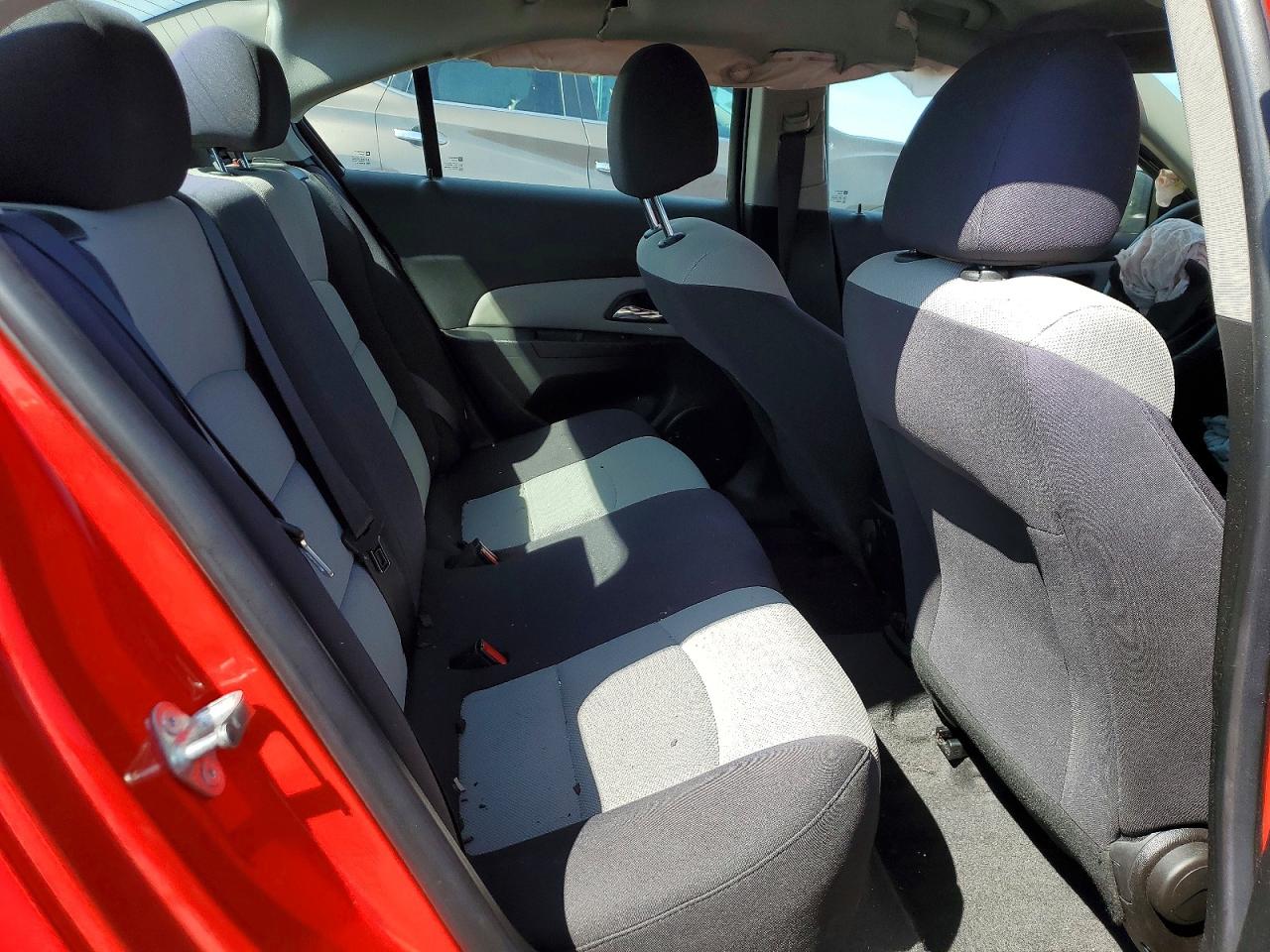 2015 Chevrolet Cruze Ls Красный vin: 1G1PA5SH5F7149167